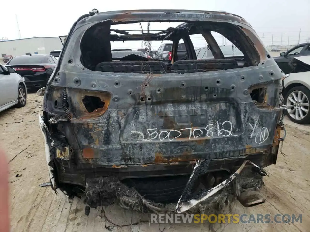 6 Photograph of a damaged car 5XYPK4A50KG473341 KIA SORENTO 2019