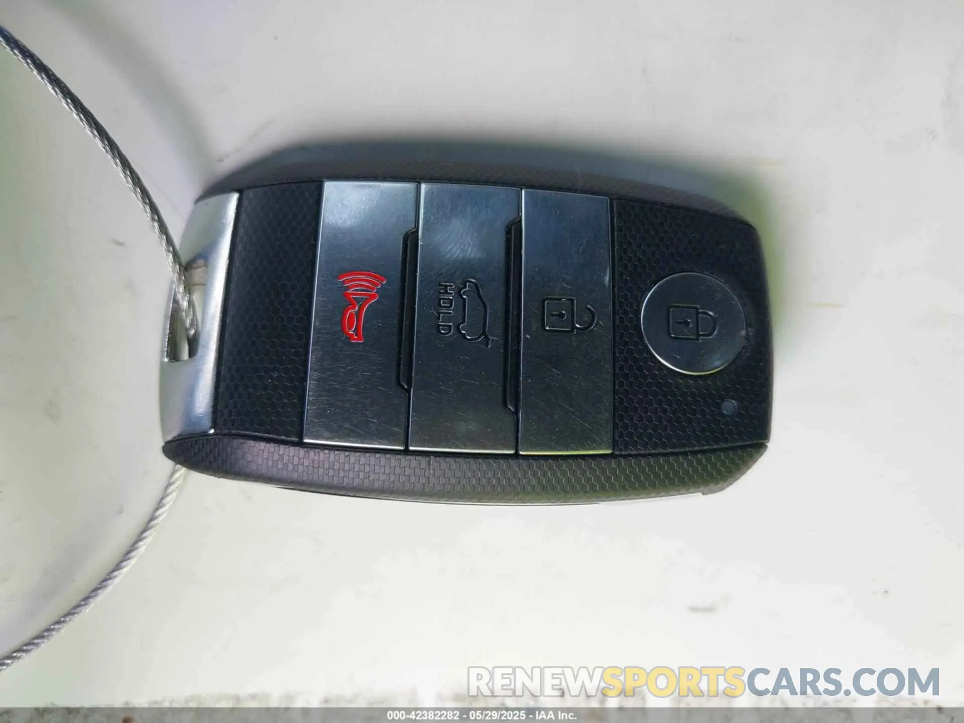 11 Photograph of a damaged car 5XYPK4A51KG525088 KIA SORENTO 2019