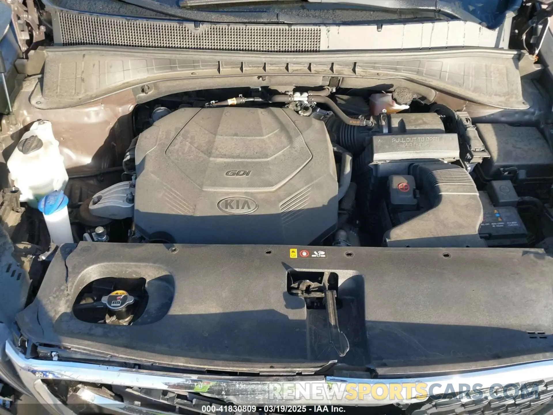 10 Photograph of a damaged car 5XYPK4A52KG478637 KIA SORENTO 2019