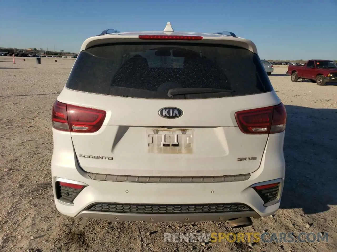 6 Photograph of a damaged car 5XYPK4A55KG434678 KIA SORENTO 2019