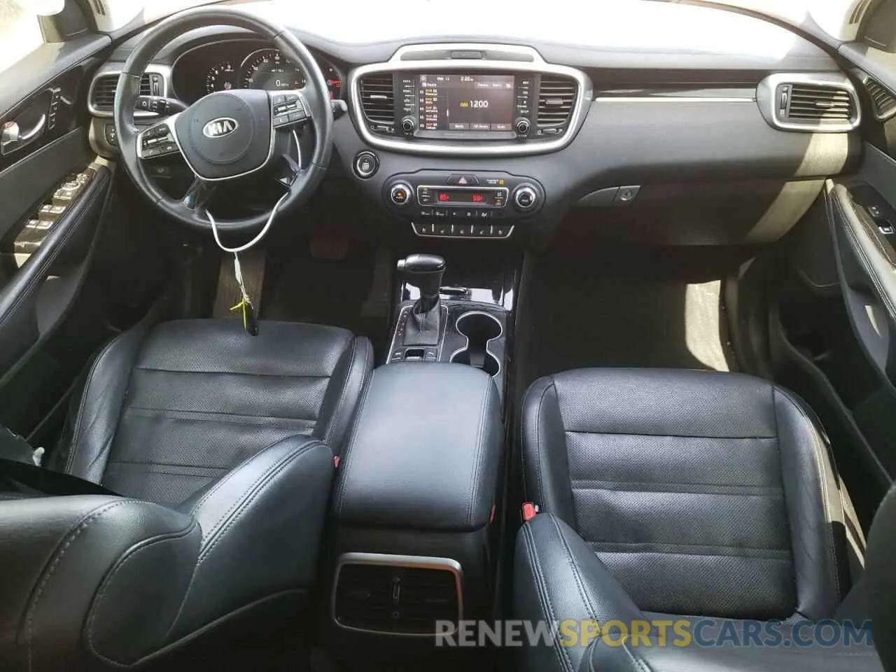 8 Photograph of a damaged car 5XYPK4A55KG434678 KIA SORENTO 2019