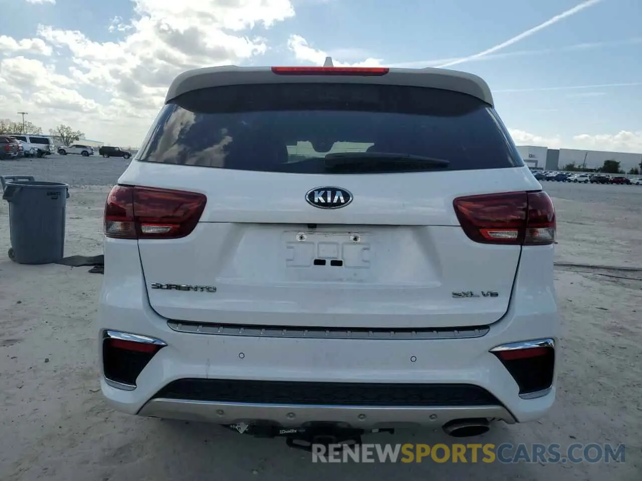 6 Photograph of a damaged car 5XYPK4A5XKG460936 KIA SORENTO 2019