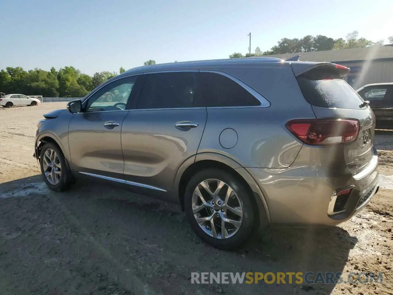 2 Photograph of a damaged car 5XYPK4A5XKG529740 KIA SORENTO 2019