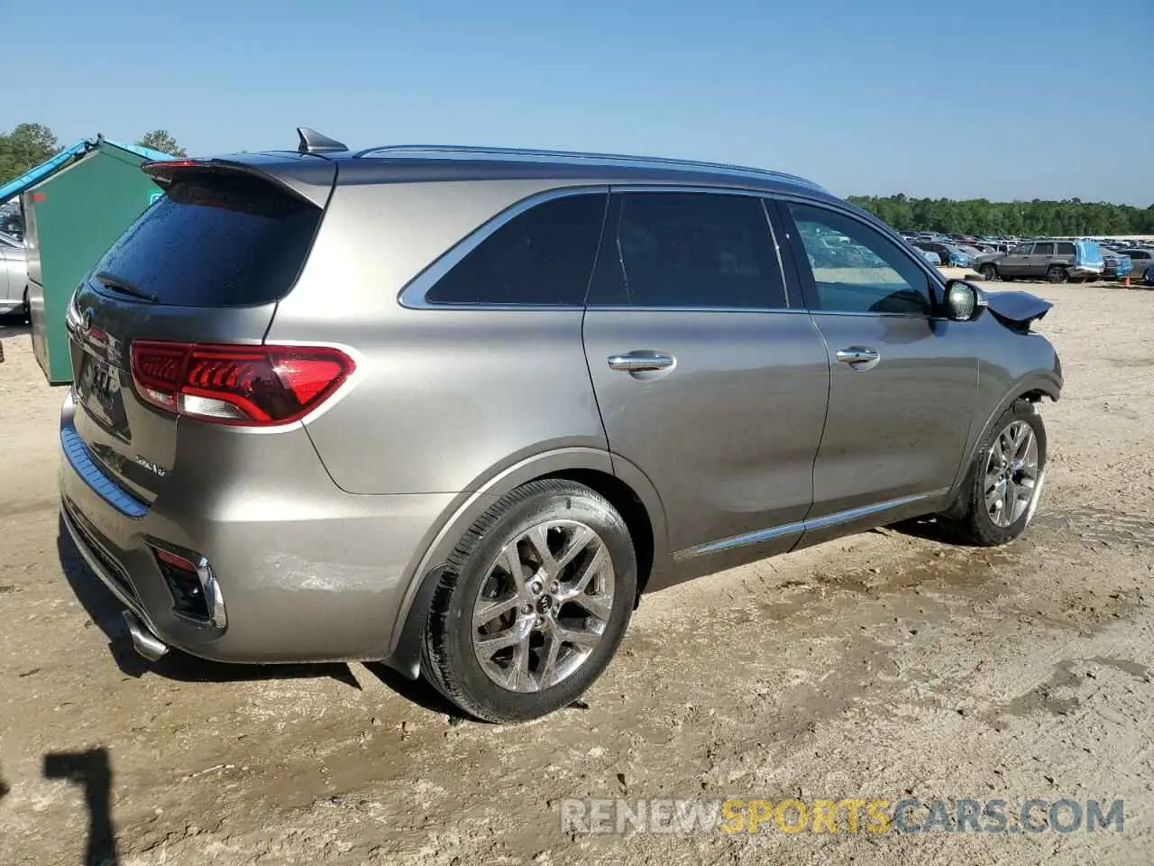 3 Photograph of a damaged car 5XYPK4A5XKG529740 KIA SORENTO 2019
