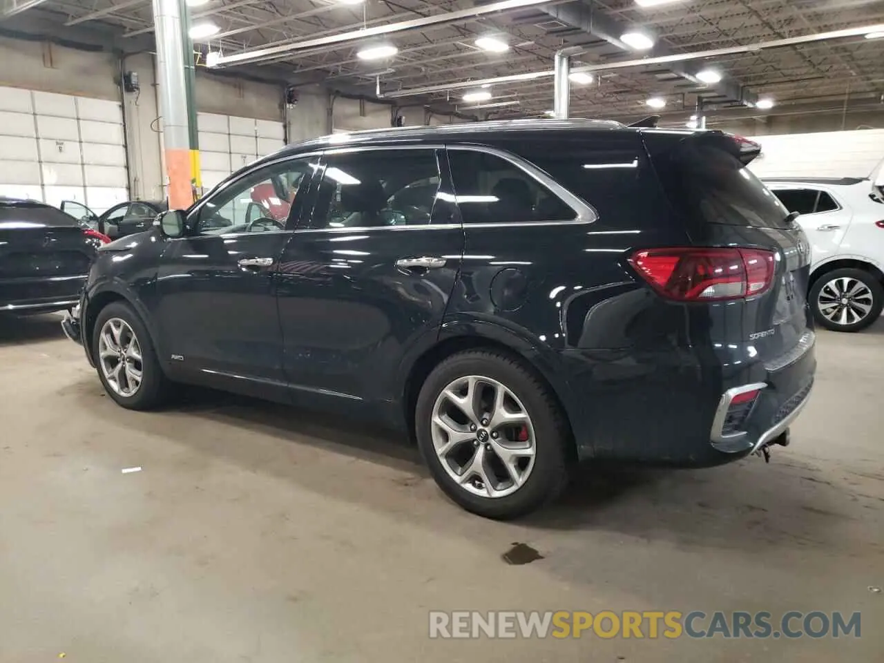 2 Photograph of a damaged car 5XYPKDA50KG467054 KIA SORENTO 2019