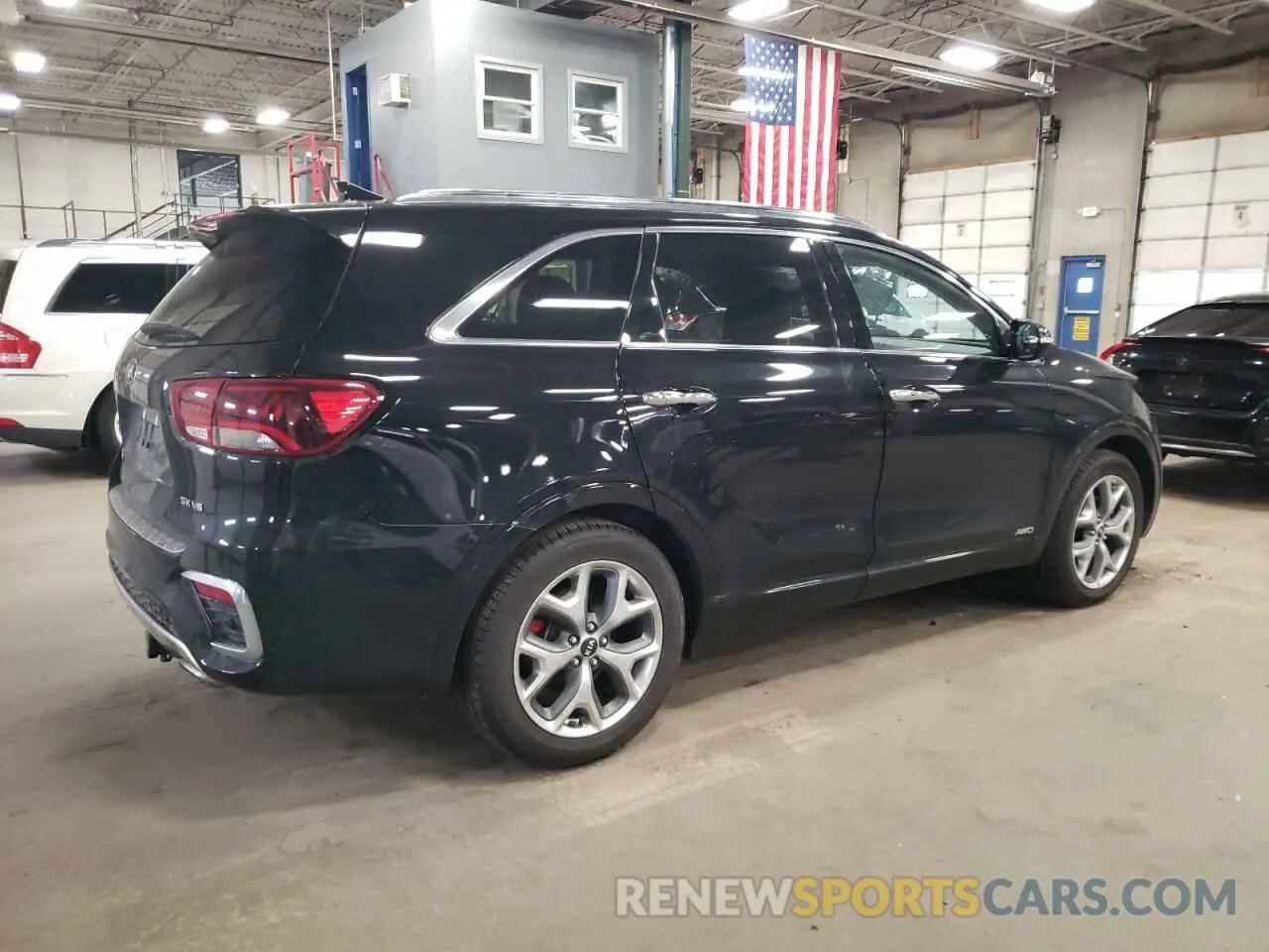 3 Photograph of a damaged car 5XYPKDA50KG467054 KIA SORENTO 2019