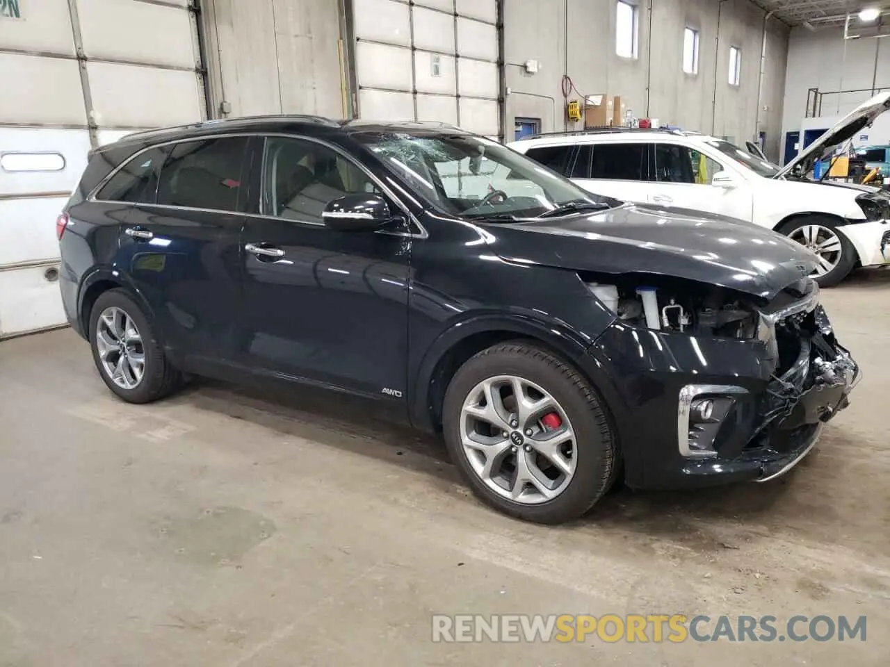 4 Photograph of a damaged car 5XYPKDA50KG467054 KIA SORENTO 2019