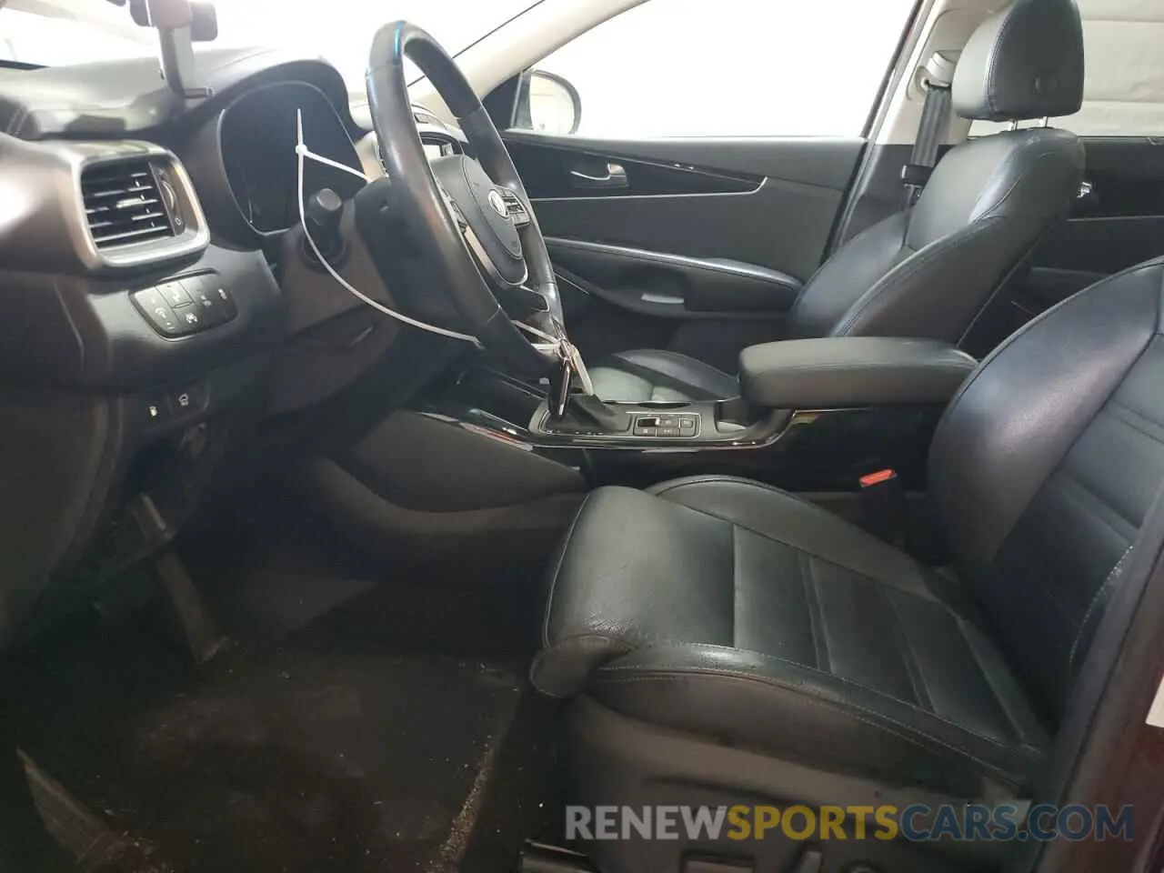 7 Photograph of a damaged car 5XYPKDA51KG524457 KIA SORENTO 2019
