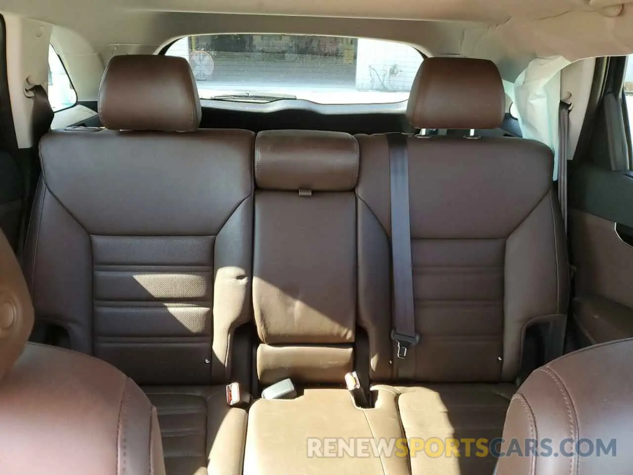 10 Photograph of a damaged car 5XYPKDA52KG454368 KIA SORENTO 2019