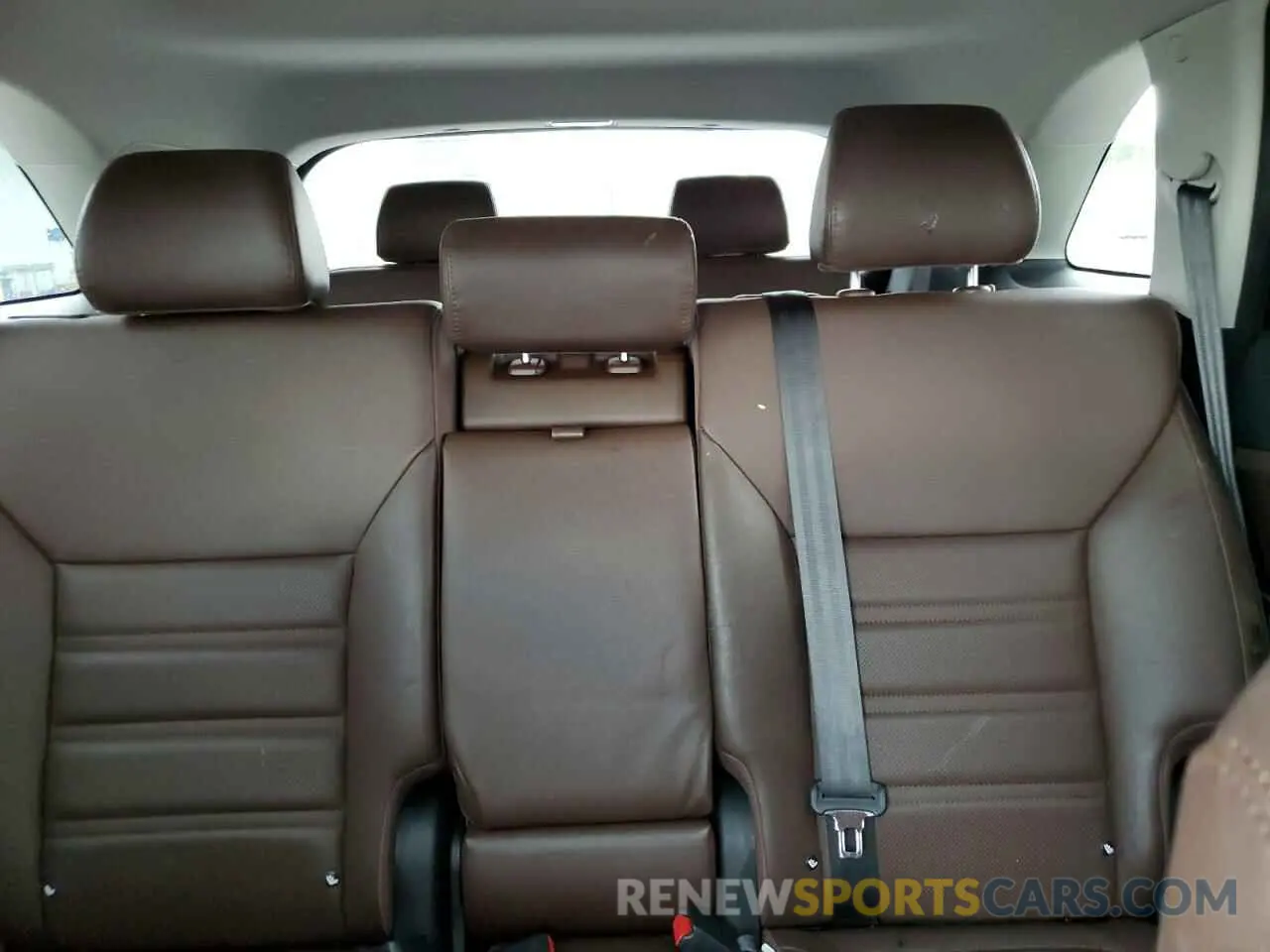 10 Photograph of a damaged car 5XYPKDA53KG505814 KIA SORENTO 2019