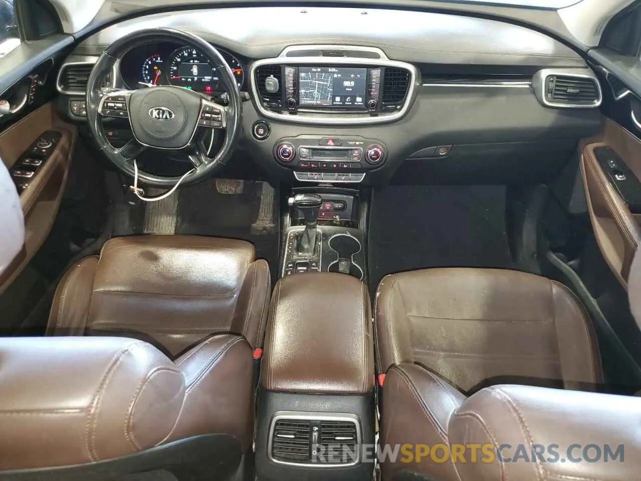 8 Photograph of a damaged car 5XYPKDA55KG444580 KIA SORENTO 2019