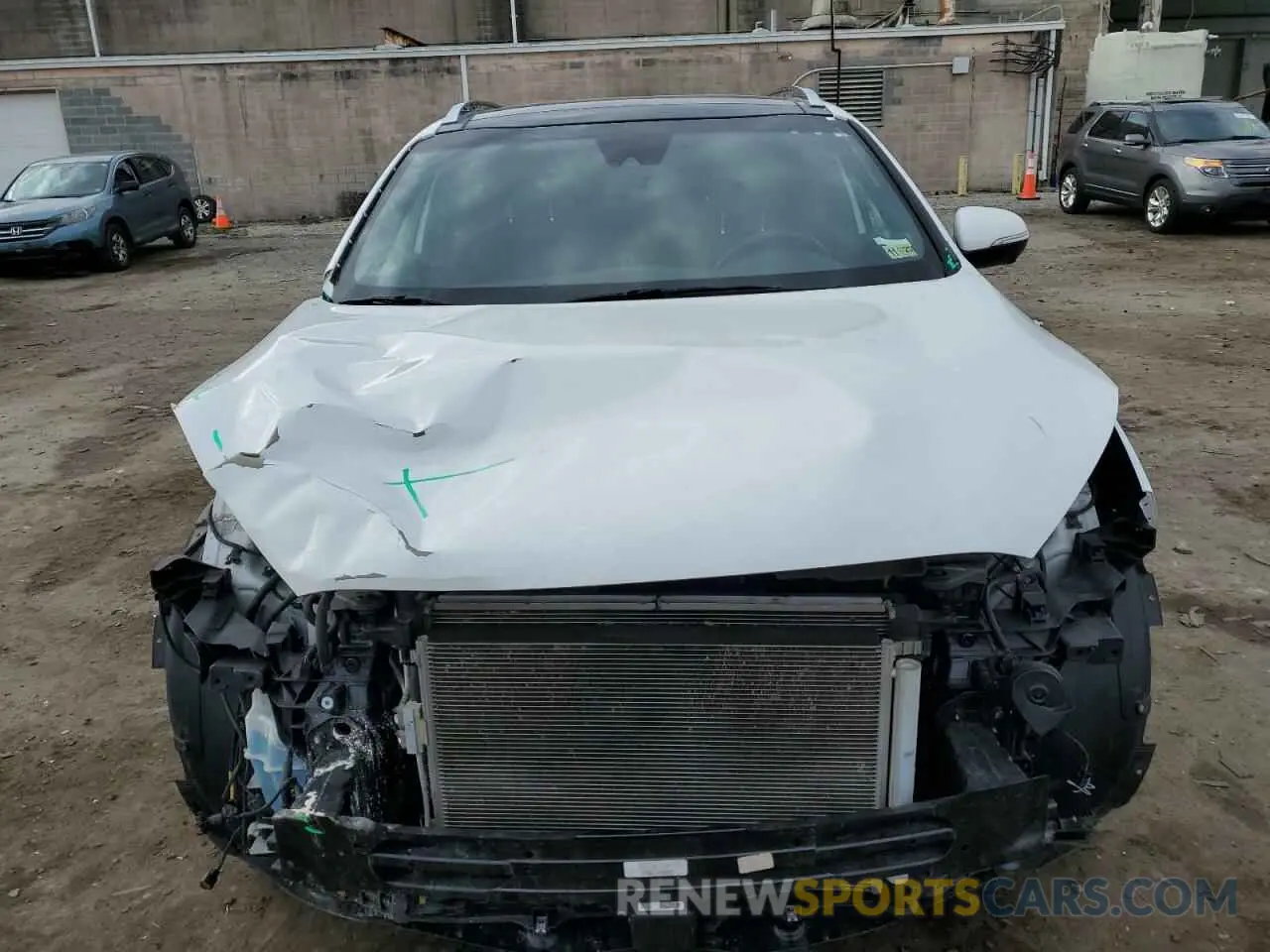 5 Photograph of a damaged car 5XYPKDA55KG534456 KIA SORENTO 2019