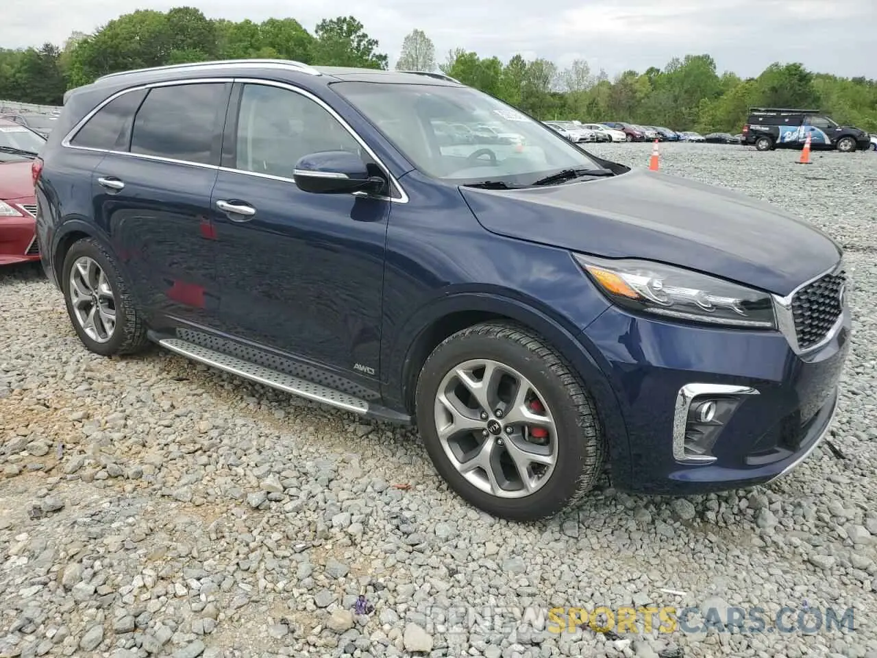 4 Photograph of a damaged car 5XYPKDA56KG477989 KIA SORENTO 2019
