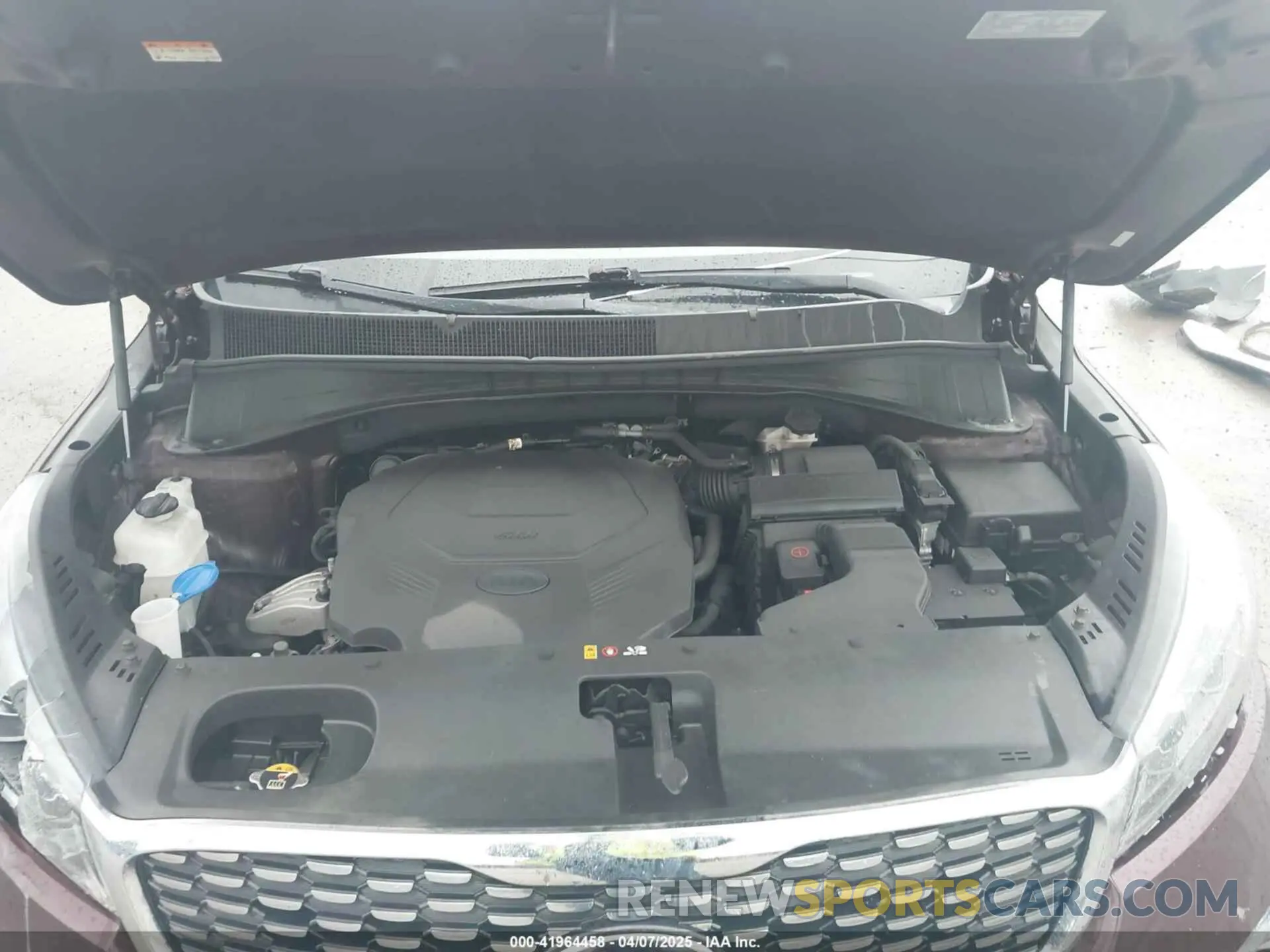 10 Photograph of a damaged car 5XYPKDA57KG533275 KIA SORENTO 2019