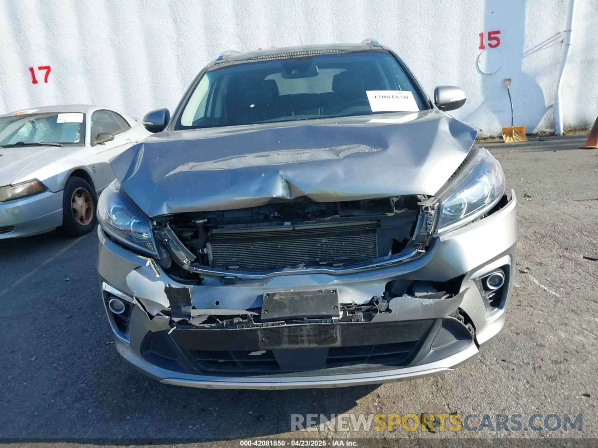 12 Photograph of a damaged car 5XYPKDA57KG534944 KIA SORENTO 2019