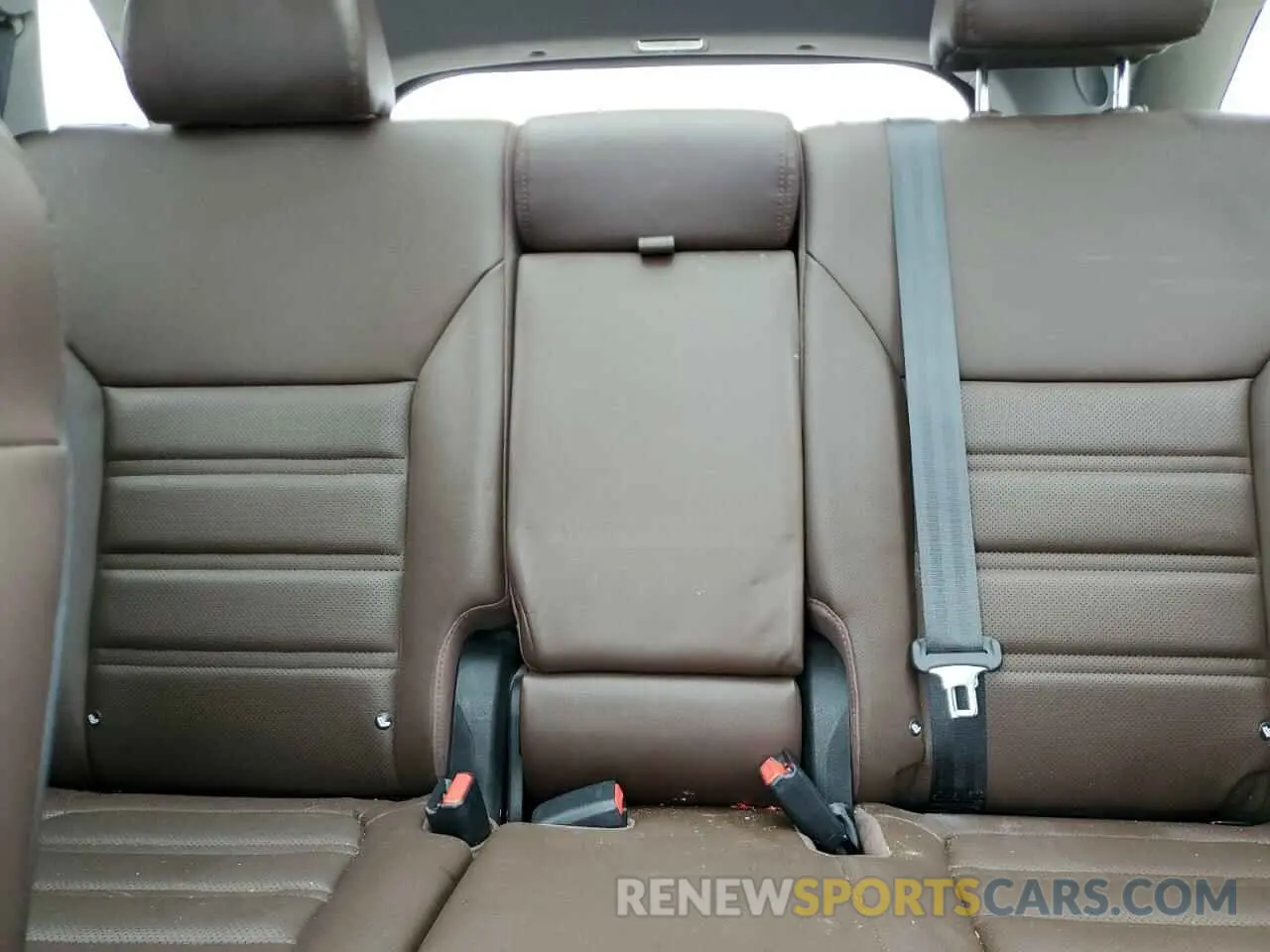 10 Photograph of a damaged car 5XYPKDA5XKG499803 KIA SORENTO 2019