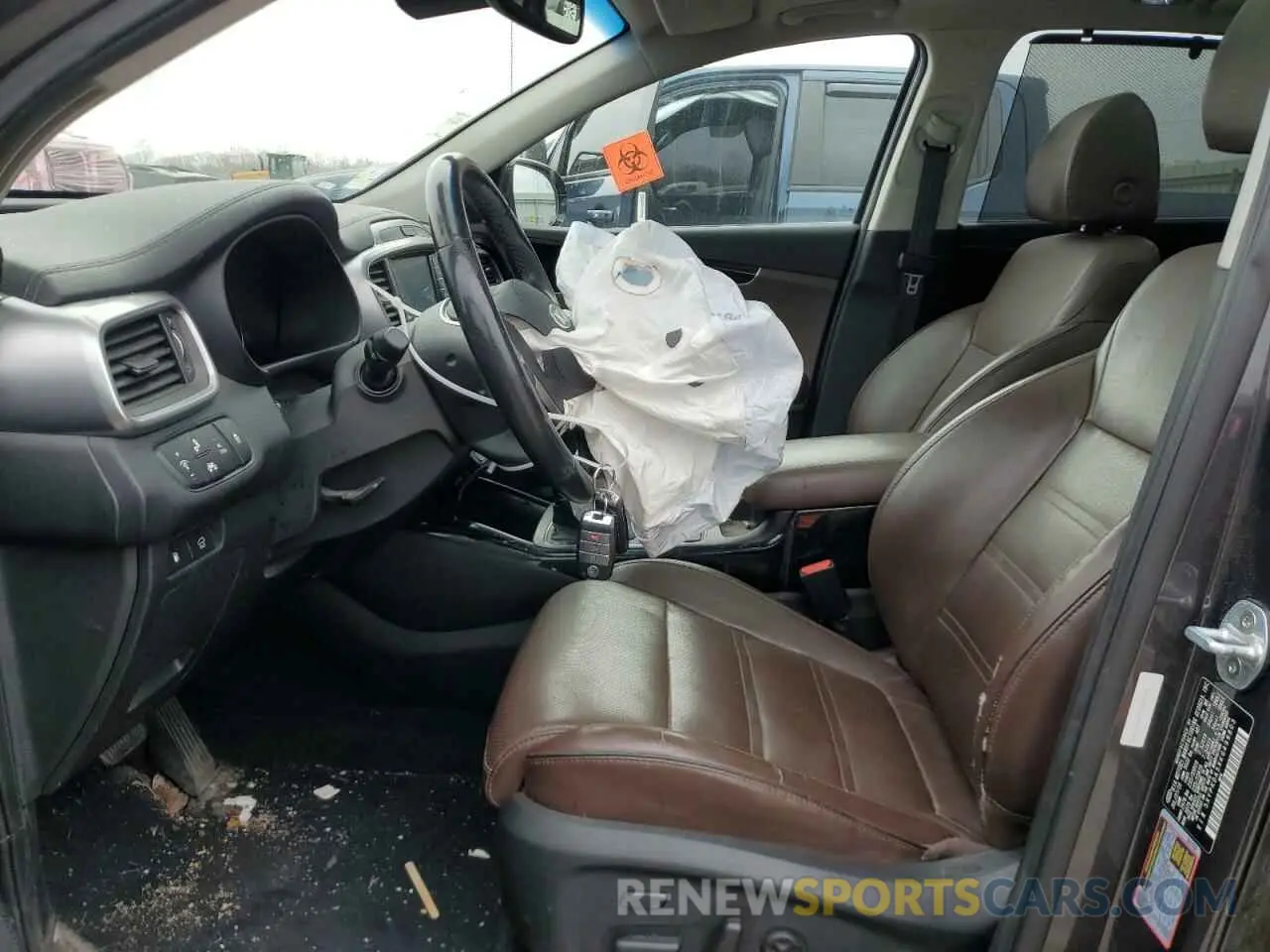 7 Photograph of a damaged car 5XYPKDA5XKG499803 KIA SORENTO 2019