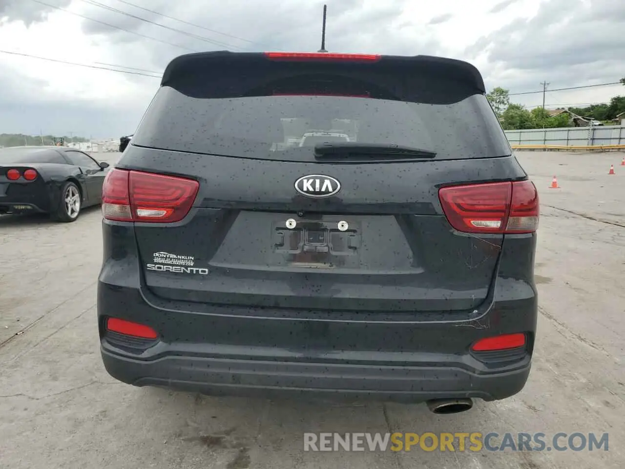 6 Photograph of a damaged car 5XYPG4A30LG623658 KIA SORENTO 2020