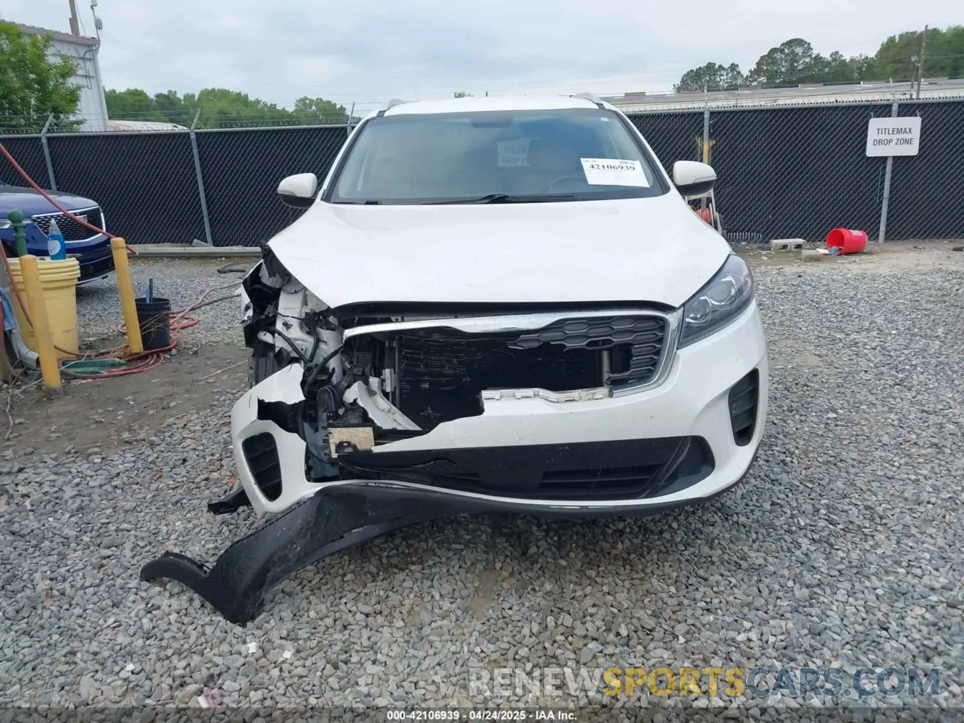 12 Photograph of a damaged car 5XYPG4A30LG635793 KIA SORENTO 2020