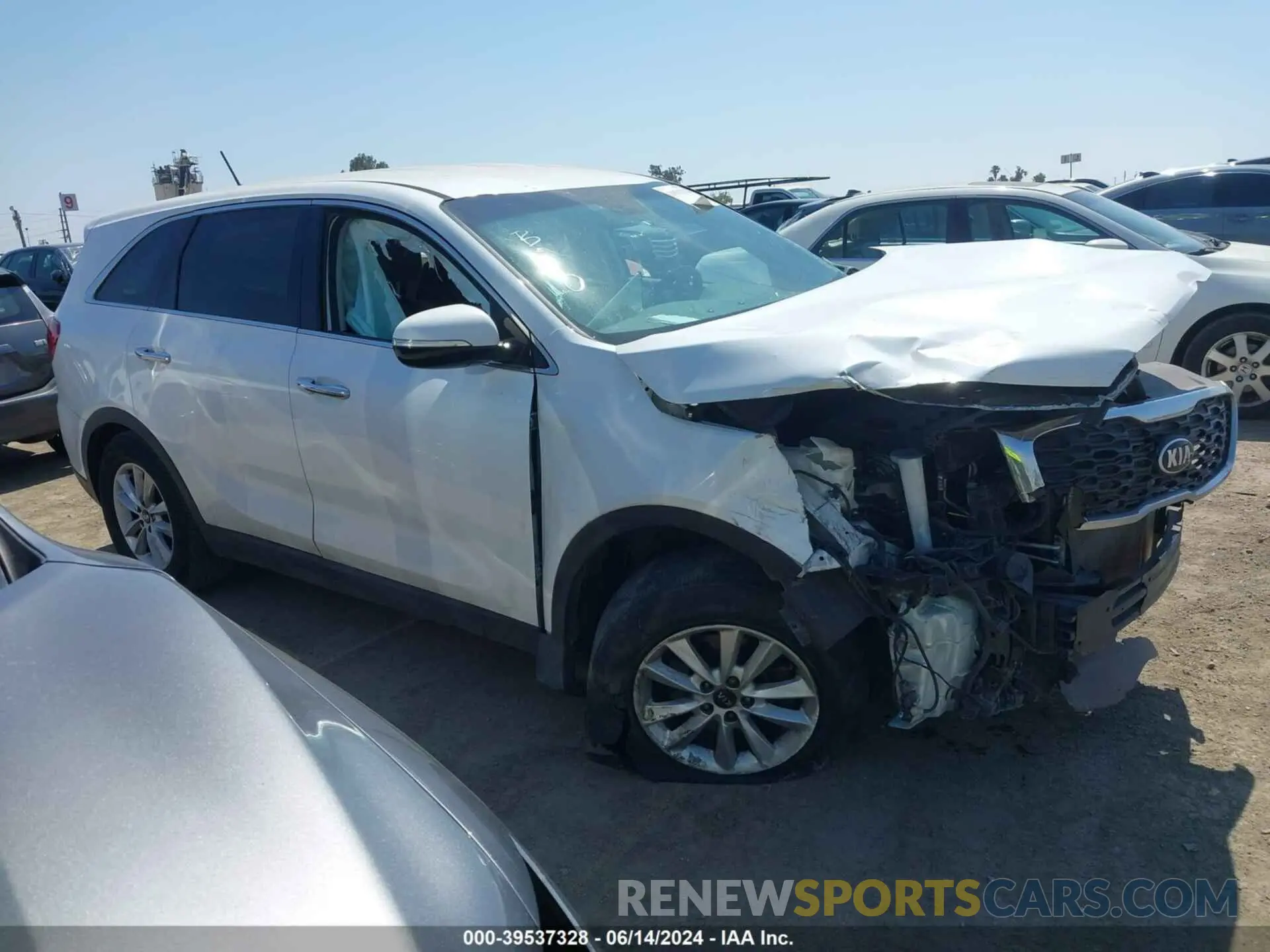 1 Photograph of a damaged car 5XYPG4A30LG642033 KIA SORENTO 2020