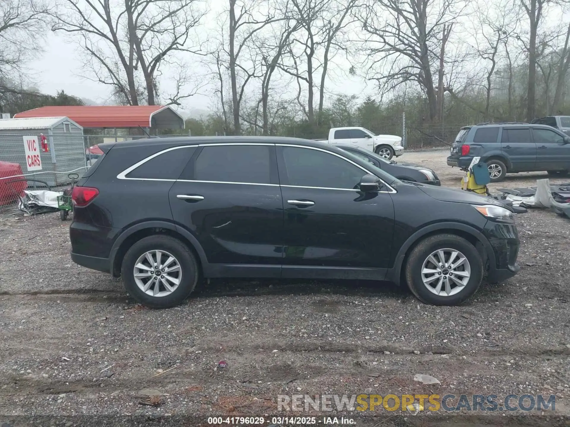 13 Photograph of a damaged car 5XYPG4A30LG644669 KIA SORENTO 2020