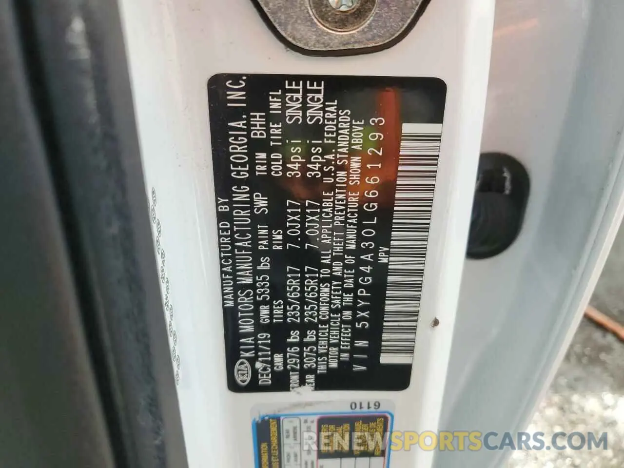 13 Photograph of a damaged car 5XYPG4A30LG661293 KIA SORENTO 2020