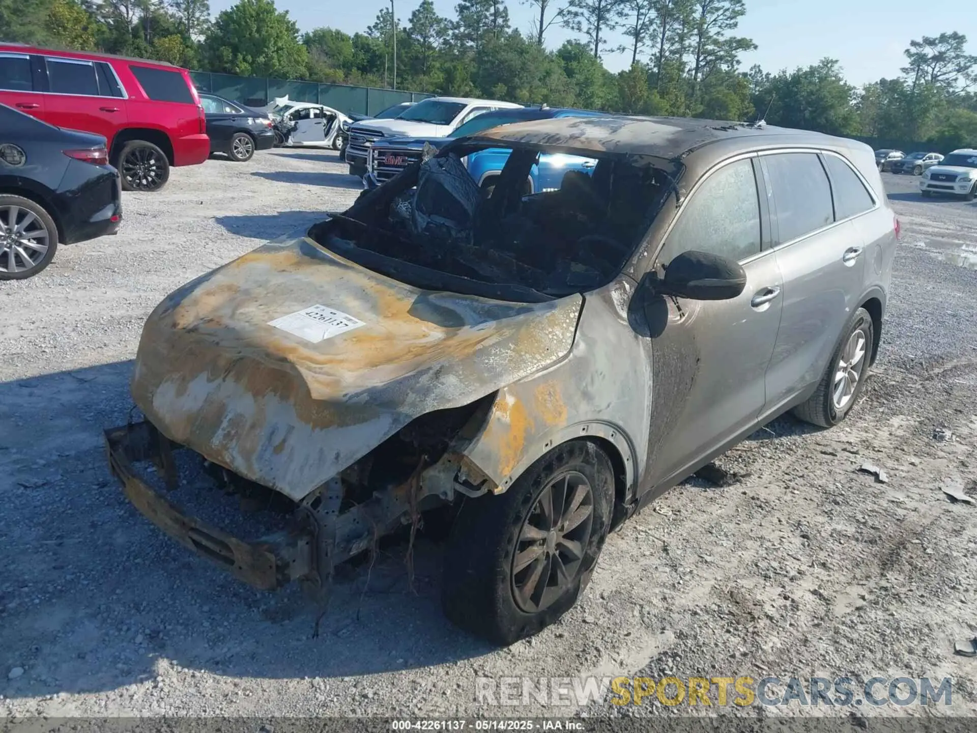 2 Photograph of a damaged car 5XYPG4A30LG682452 KIA SORENTO 2020