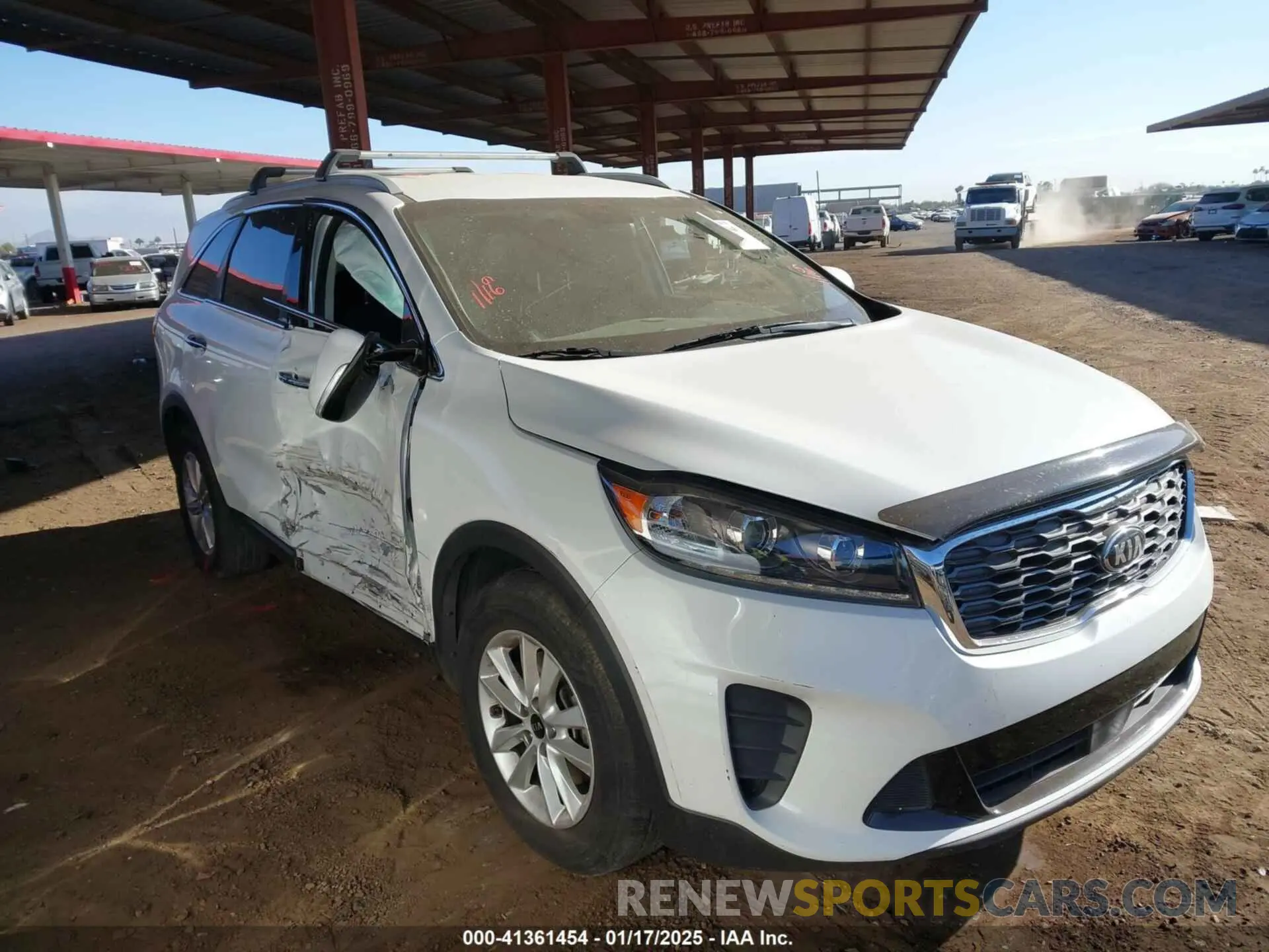 13 Photograph of a damaged car 5XYPG4A30LG688431 KIA SORENTO 2020