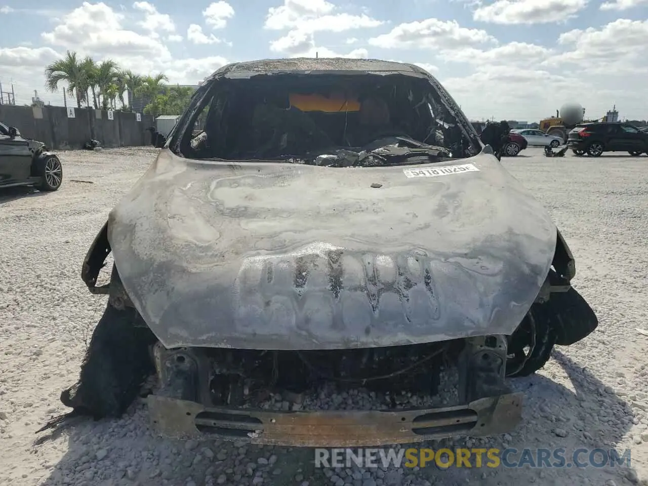 5 Photograph of a damaged car 5XYPG4A30LG694391 KIA SORENTO 2020