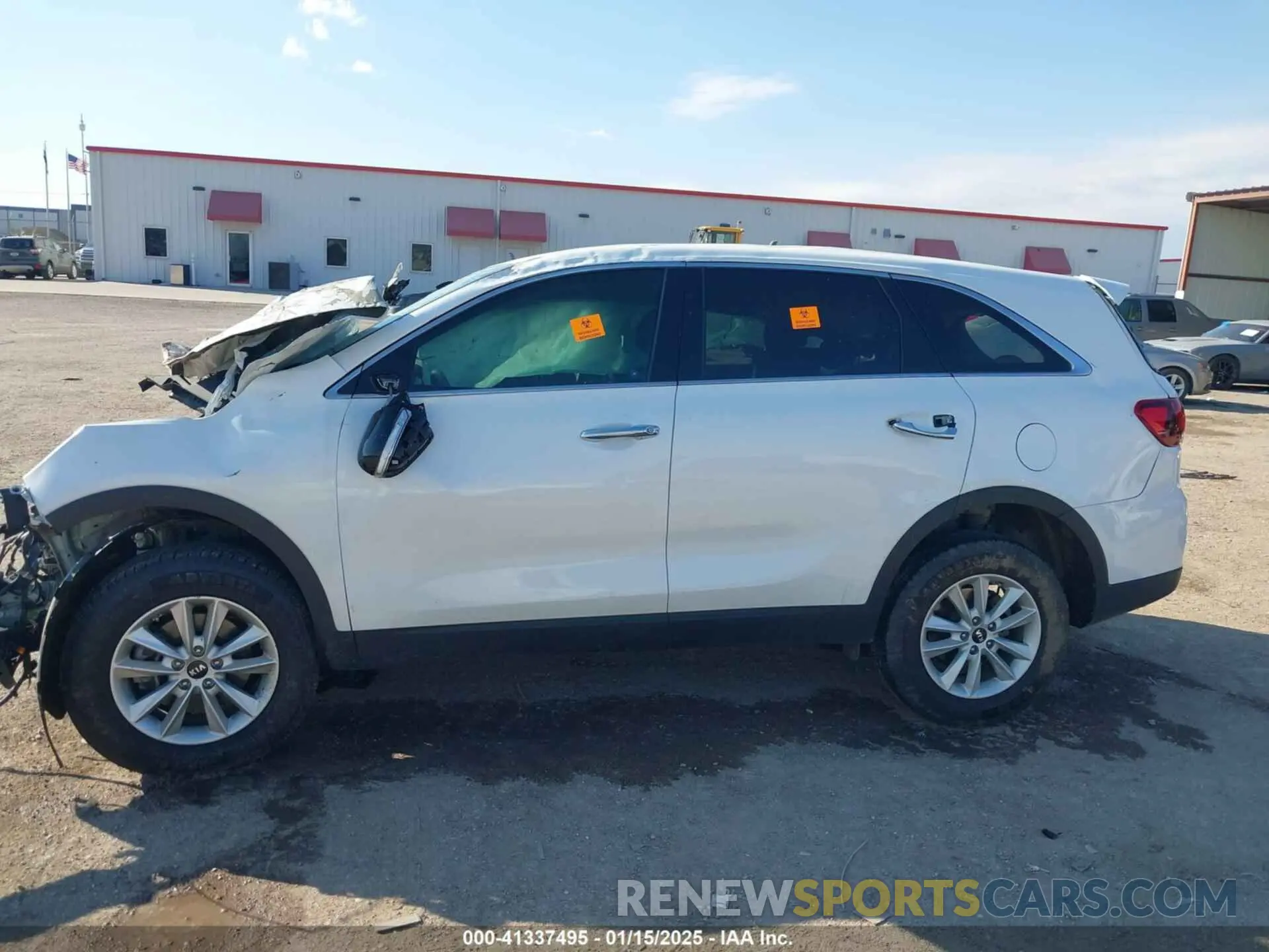 14 Photograph of a damaged car 5XYPG4A30LG711402 KIA SORENTO 2020