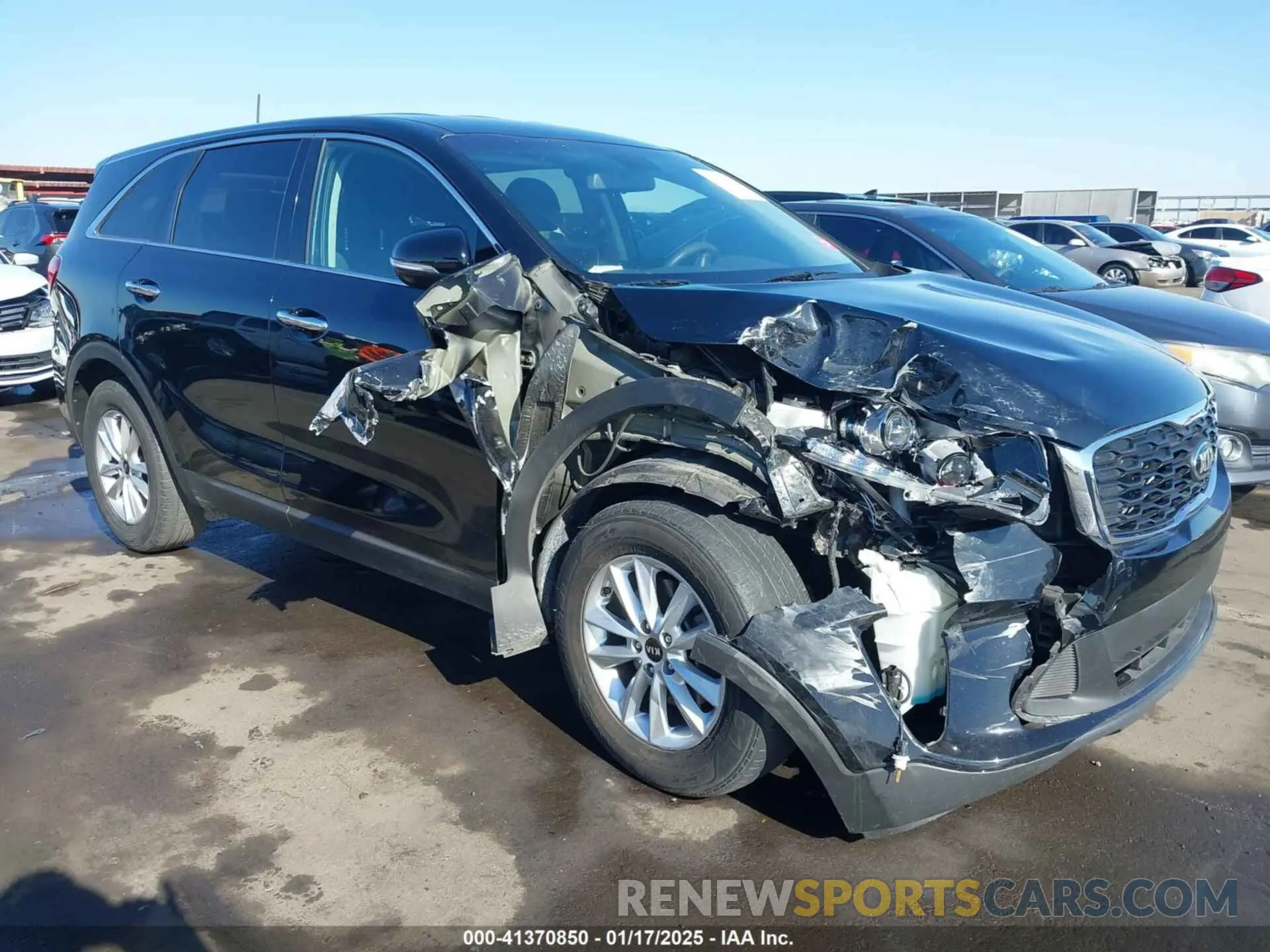 1 Photograph of a damaged car 5XYPG4A30LG712162 KIA SORENTO 2020