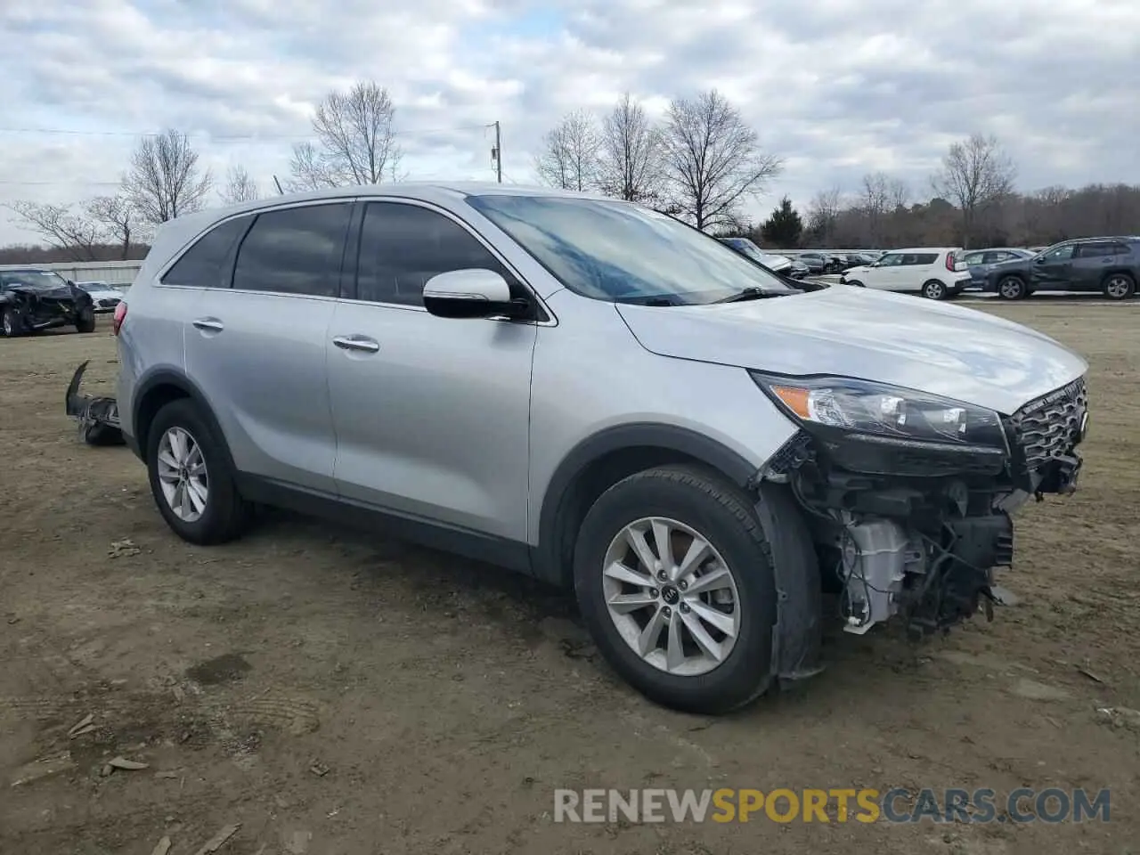 4 Photograph of a damaged car 5XYPG4A31LG635530 KIA SORENTO 2020