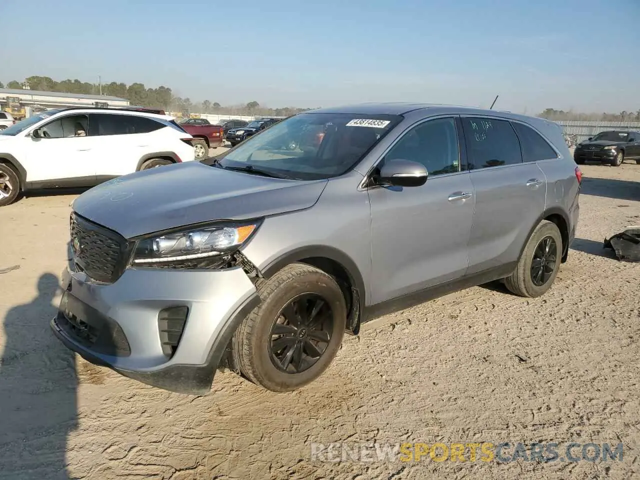 1 Photograph of a damaged car 5XYPG4A31LG666728 KIA SORENTO 2020