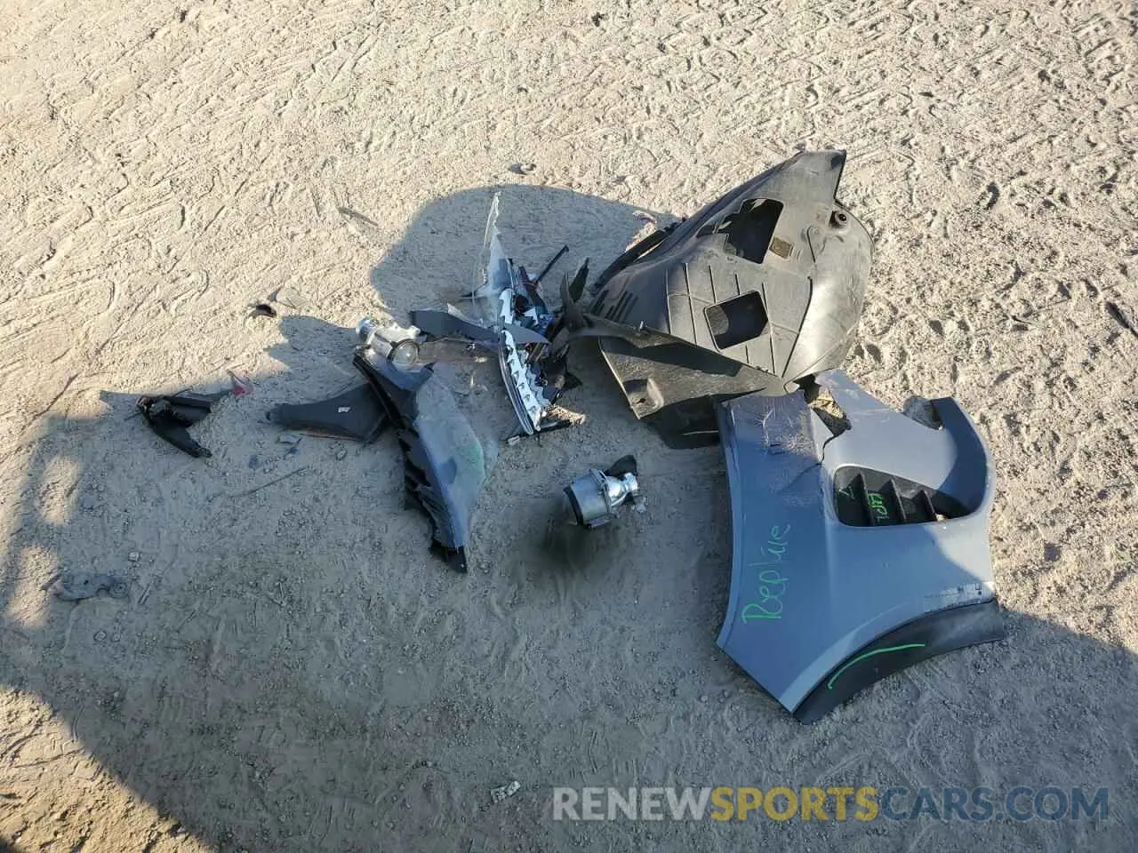 13 Photograph of a damaged car 5XYPG4A31LG666728 KIA SORENTO 2020