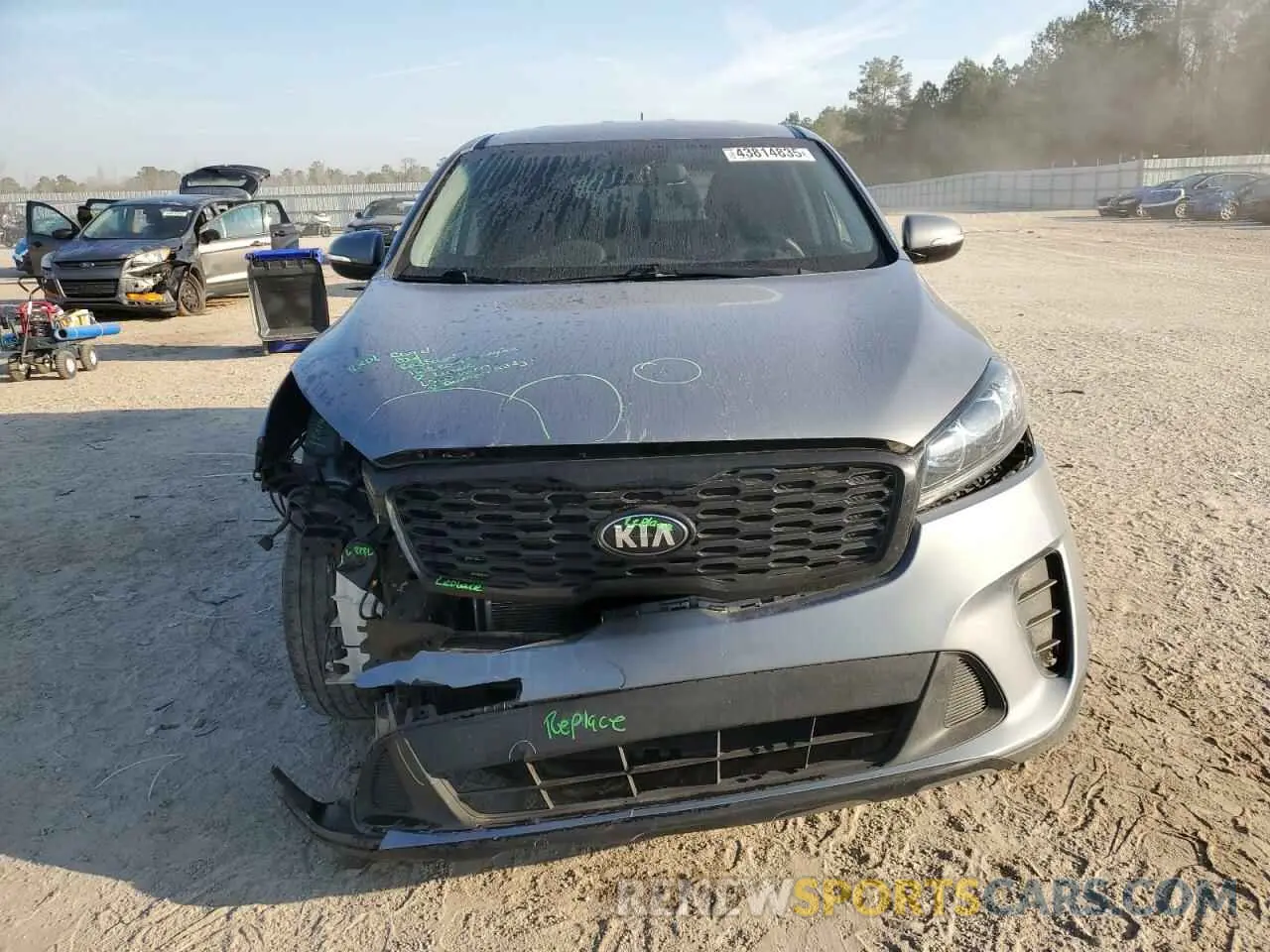 5 Photograph of a damaged car 5XYPG4A31LG666728 KIA SORENTO 2020