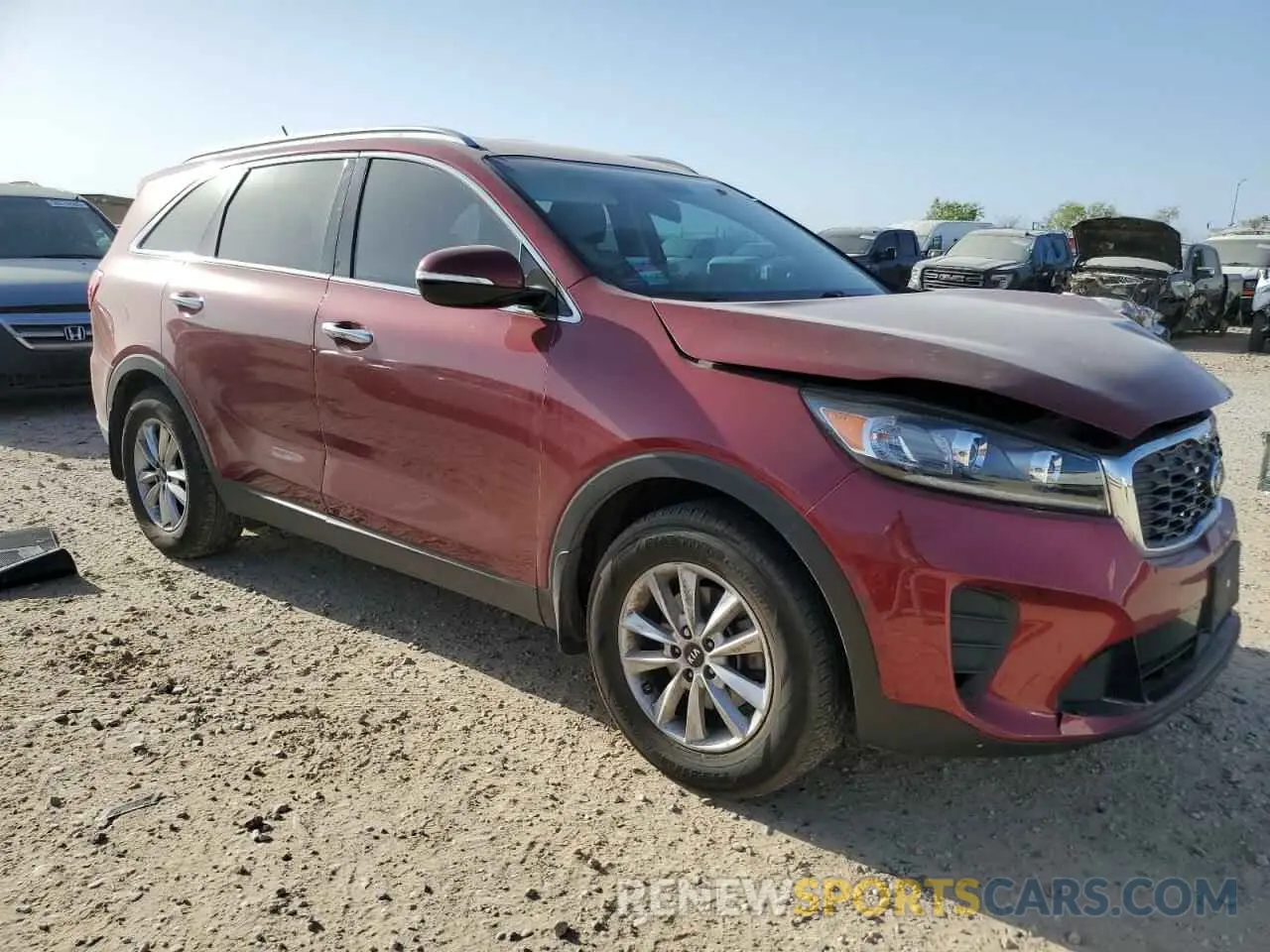 4 Photograph of a damaged car 5XYPG4A31LG675106 KIA SORENTO 2020