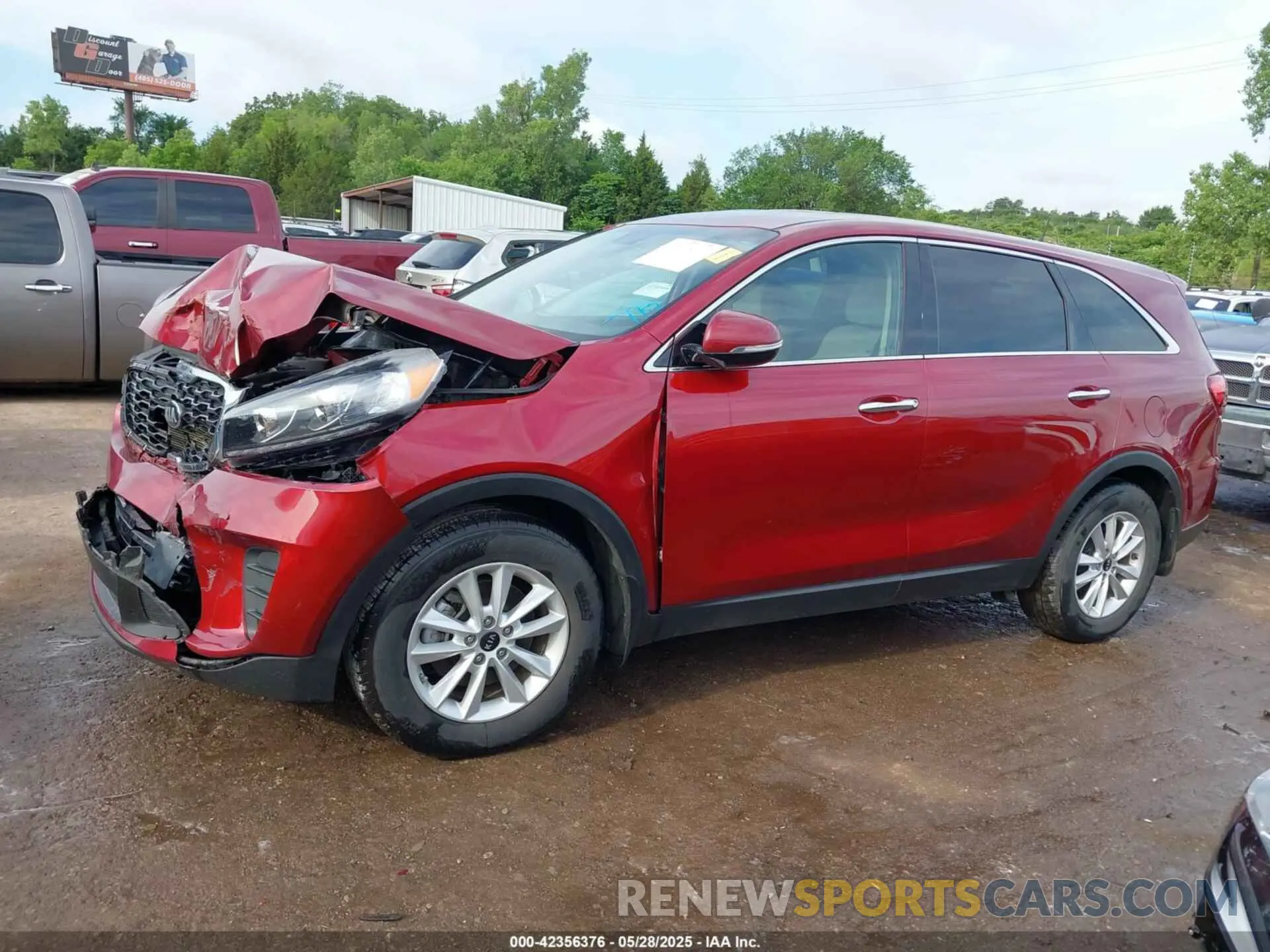 14 Photograph of a damaged car 5XYPG4A31LG684100 KIA SORENTO 2020
