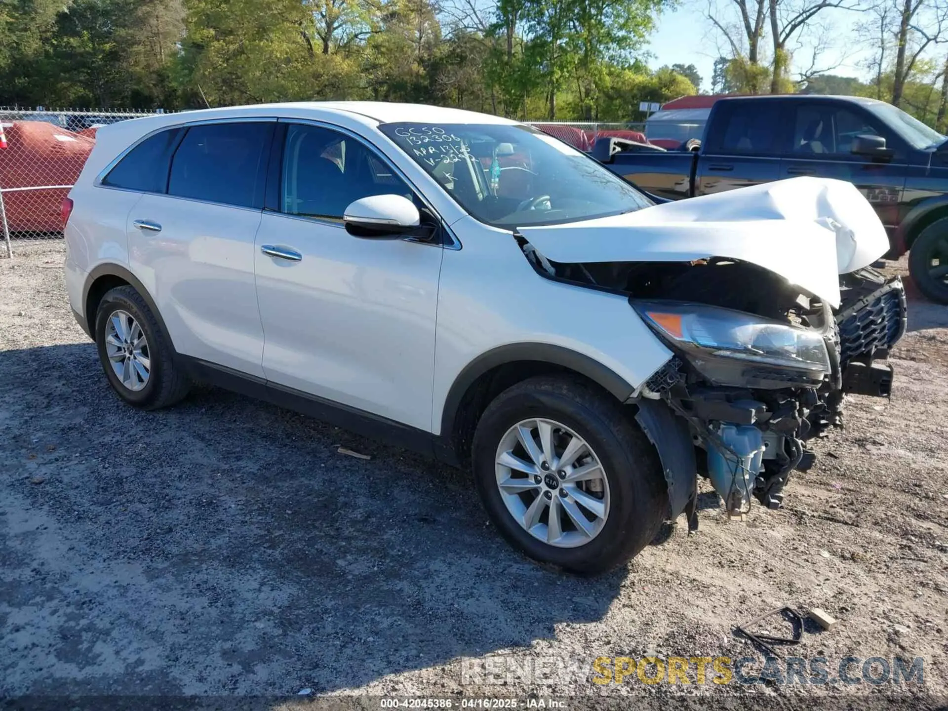 1 Photograph of a damaged car 5XYPG4A32LG642292 KIA SORENTO 2020