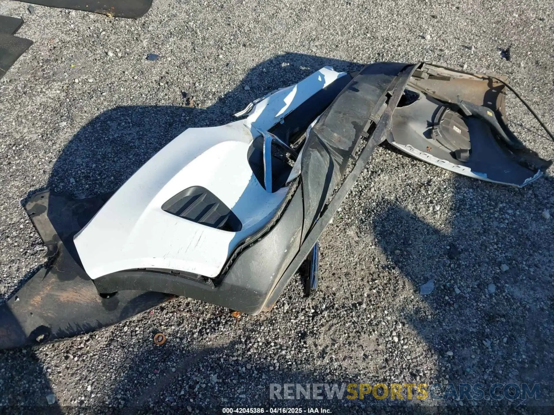 12 Photograph of a damaged car 5XYPG4A32LG642292 KIA SORENTO 2020