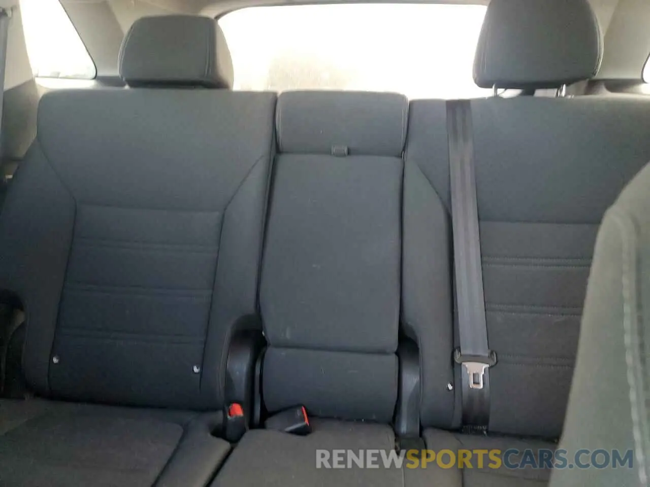 10 Photograph of a damaged car 5XYPG4A32LG650912 KIA SORENTO 2020