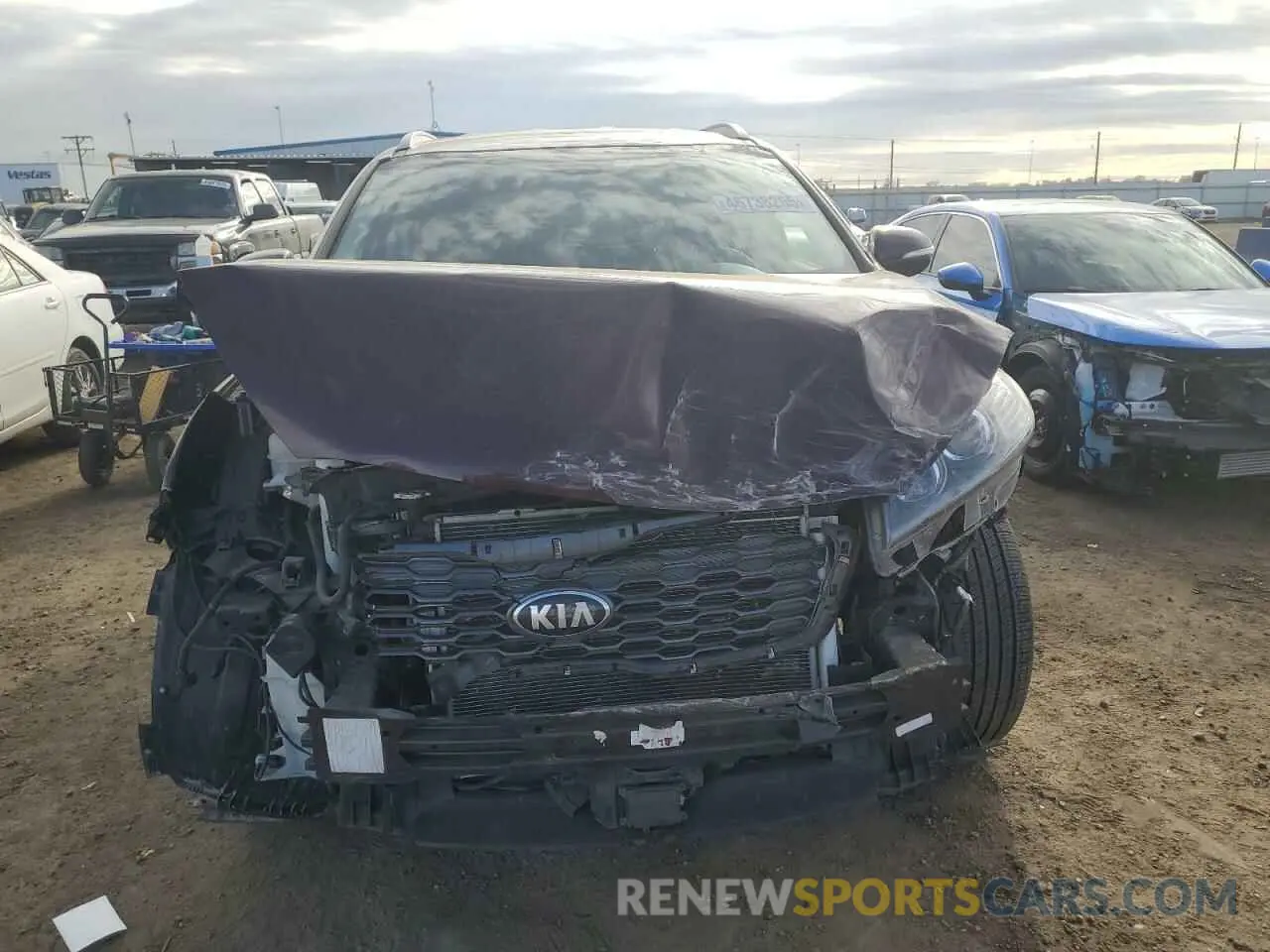 5 Photograph of a damaged car 5XYPG4A32LG650912 KIA SORENTO 2020