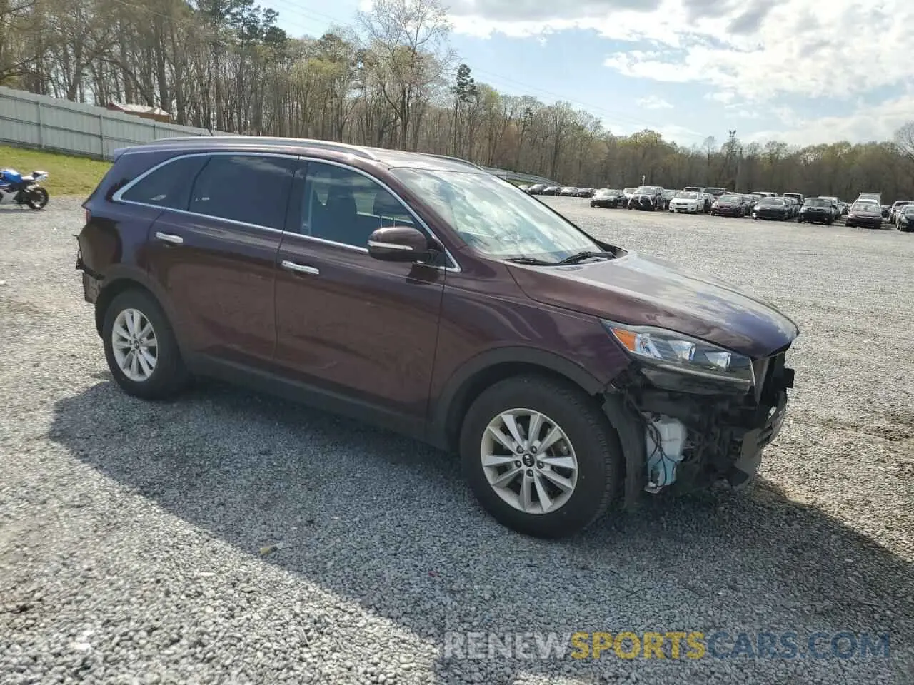 4 Photograph of a damaged car 5XYPG4A32LG661876 KIA SORENTO 2020