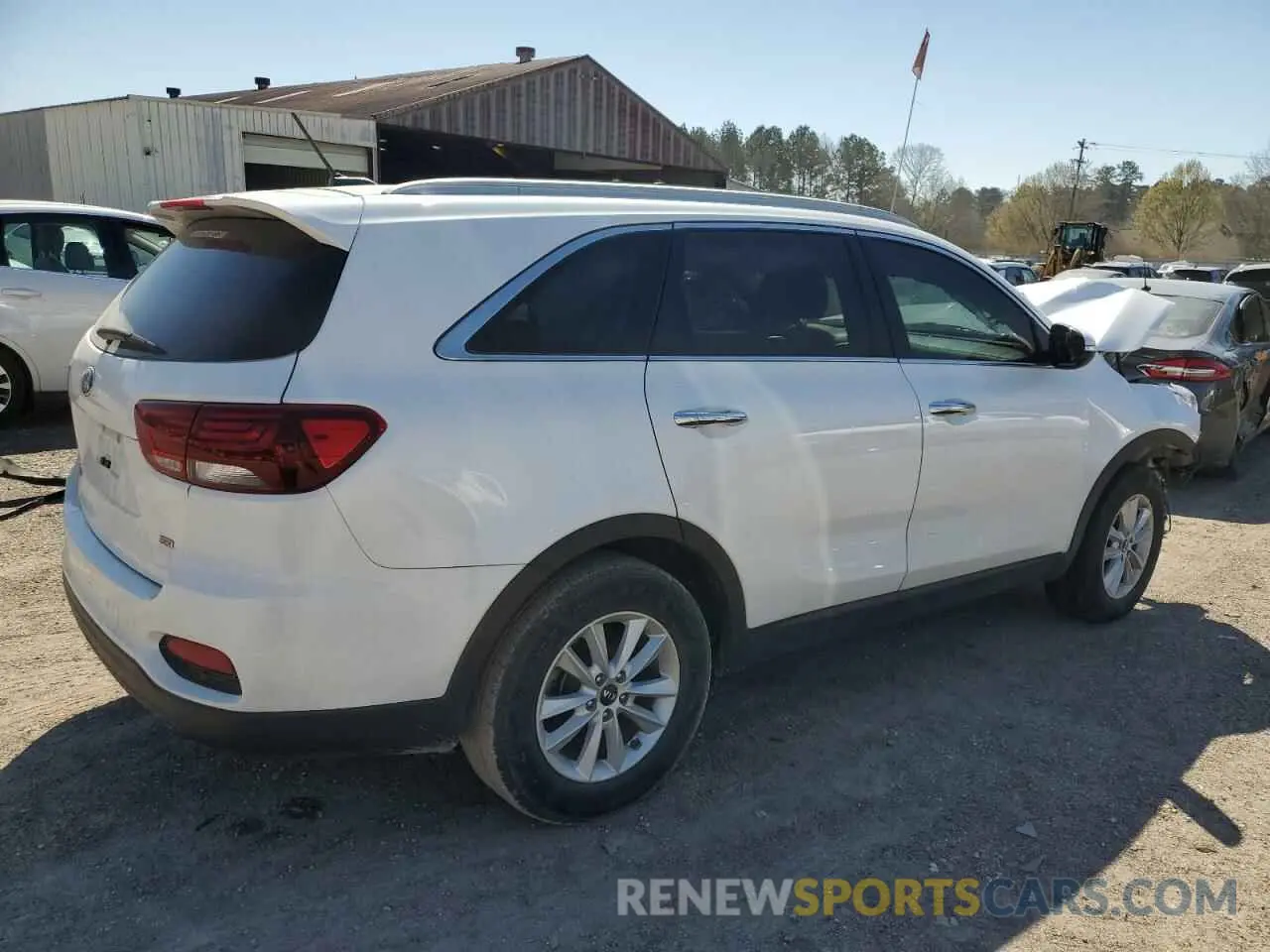 3 Photograph of a damaged car 5XYPG4A32LG683828 KIA SORENTO 2020