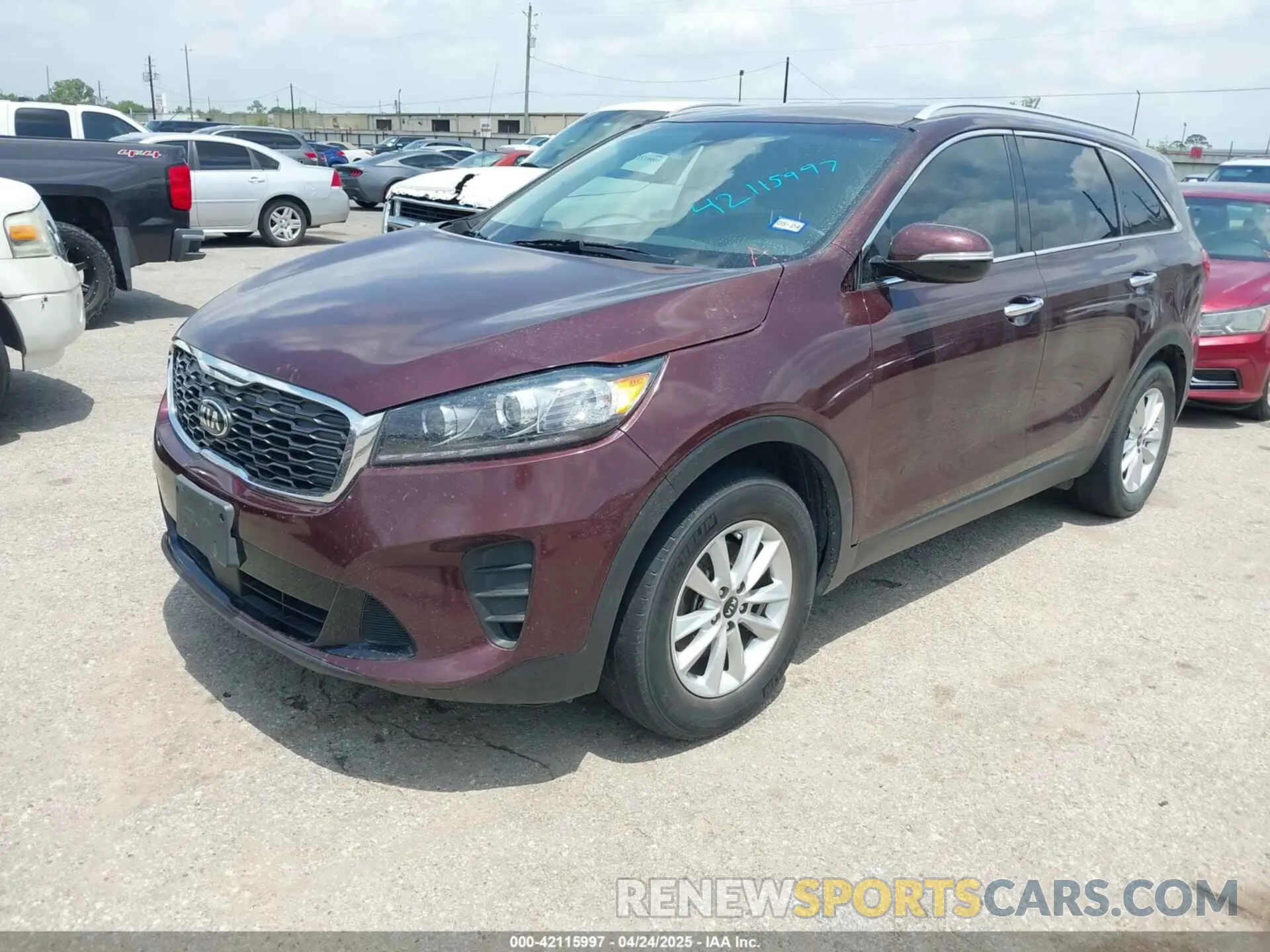 2 Photograph of a damaged car 5XYPG4A32LG685563 KIA SORENTO 2020