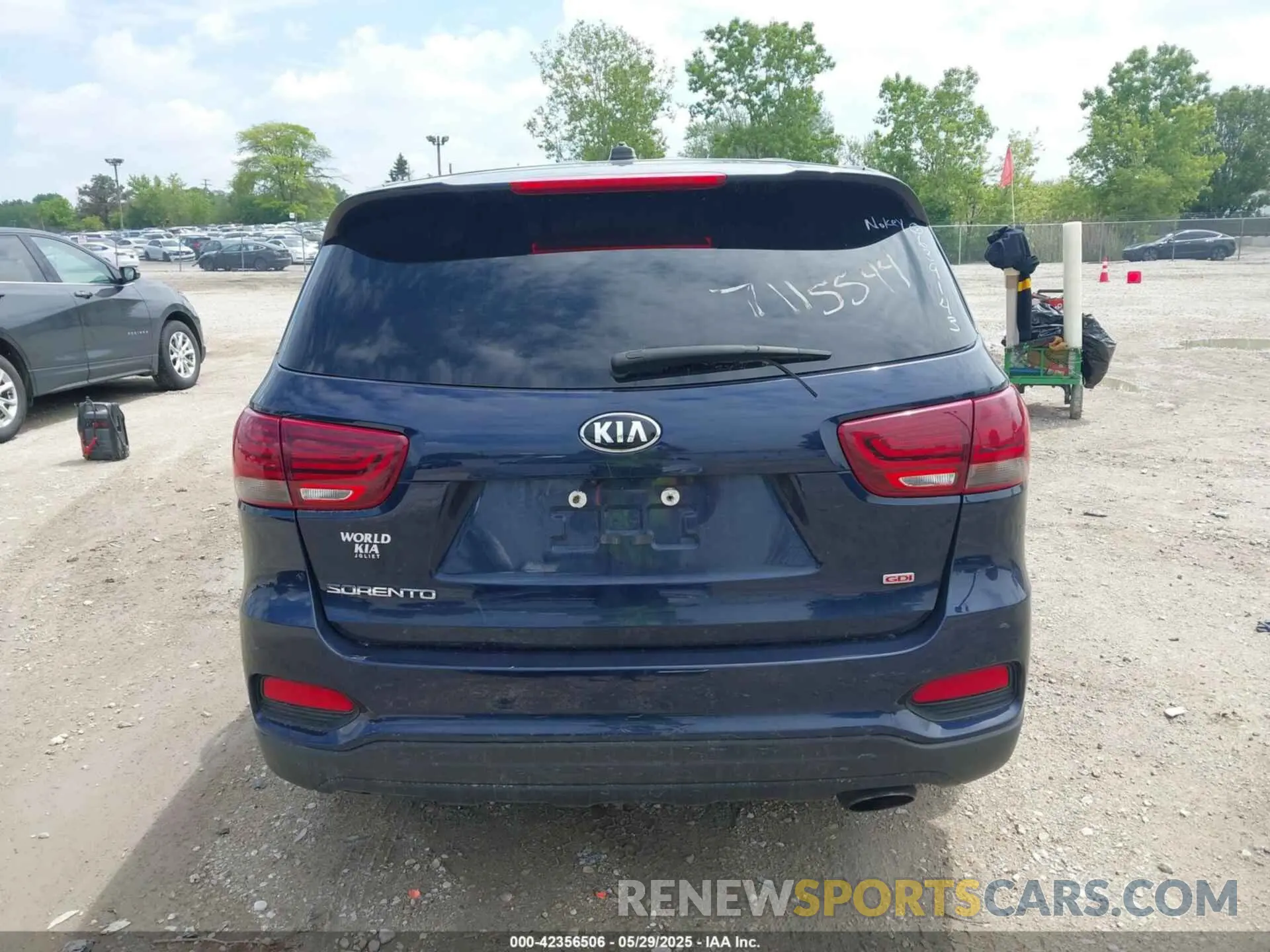 16 Photograph of a damaged car 5XYPG4A33LG639143 KIA SORENTO 2020