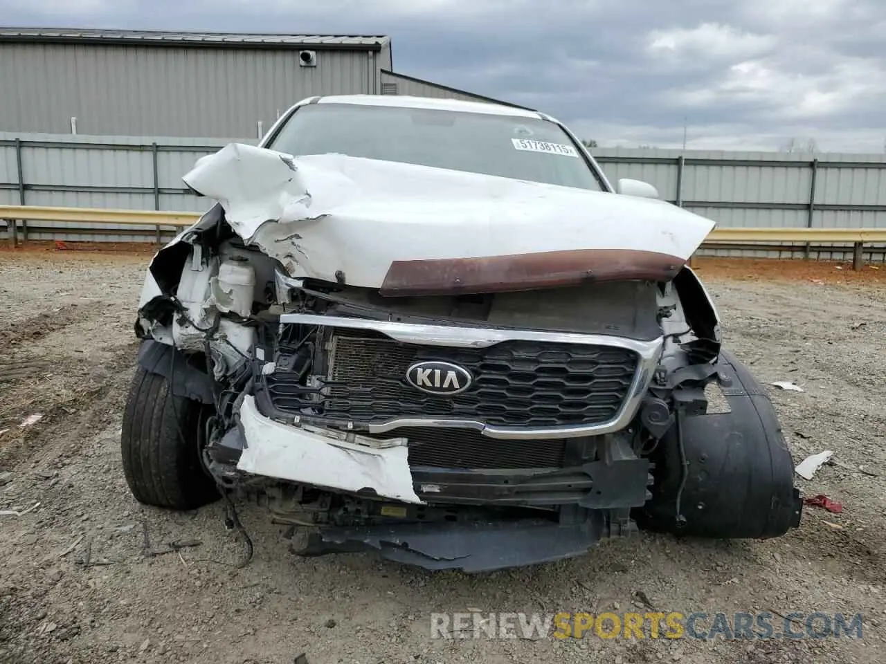 5 Photograph of a damaged car 5XYPG4A33LG656847 KIA SORENTO 2020