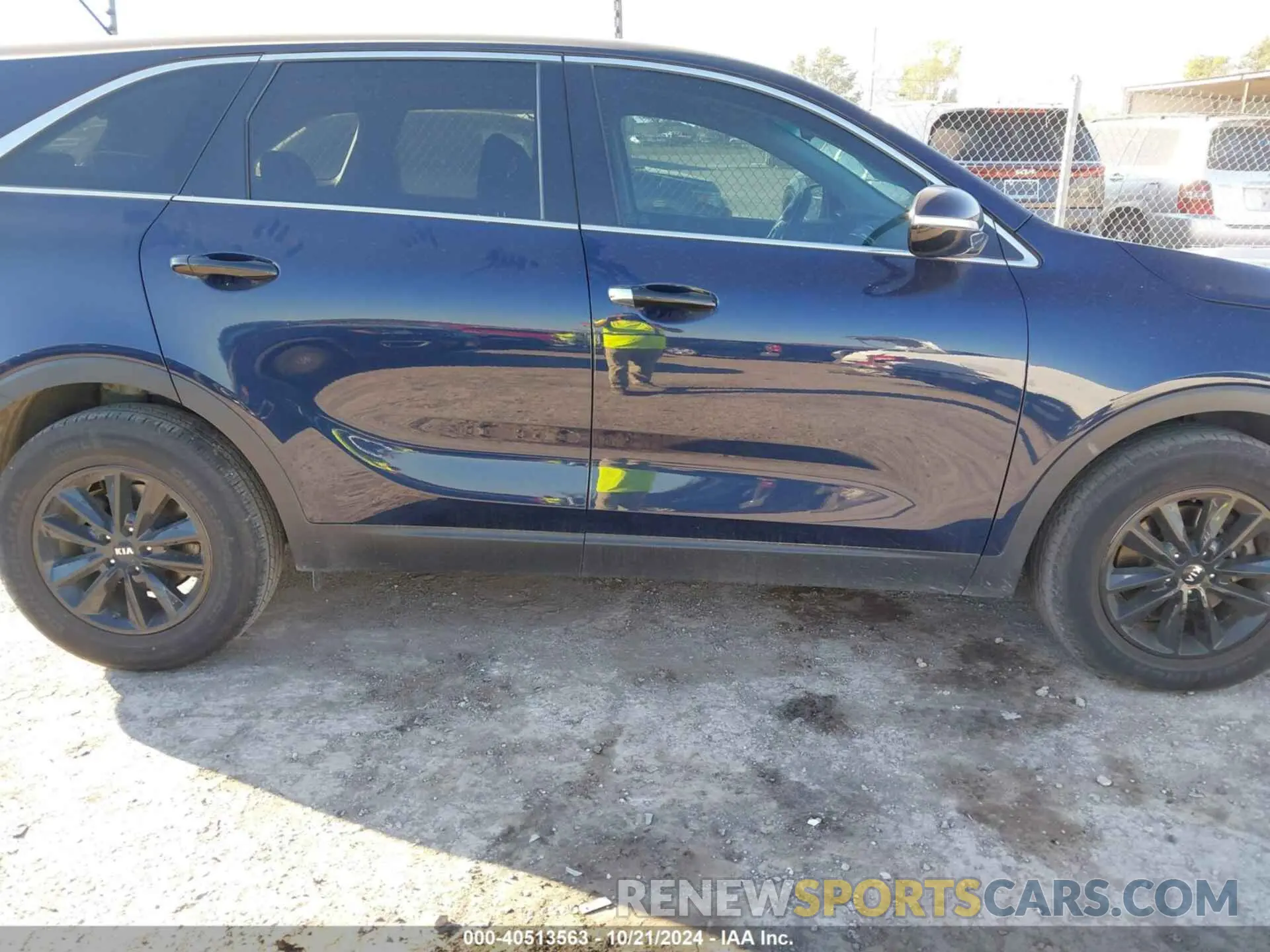 14 Photograph of a damaged car 5XYPG4A34LG631388 KIA SORENTO 2020