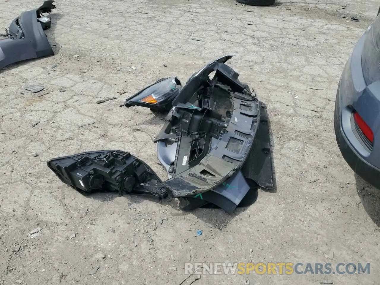 13 Photograph of a damaged car 5XYPG4A34LG648434 KIA SORENTO 2020