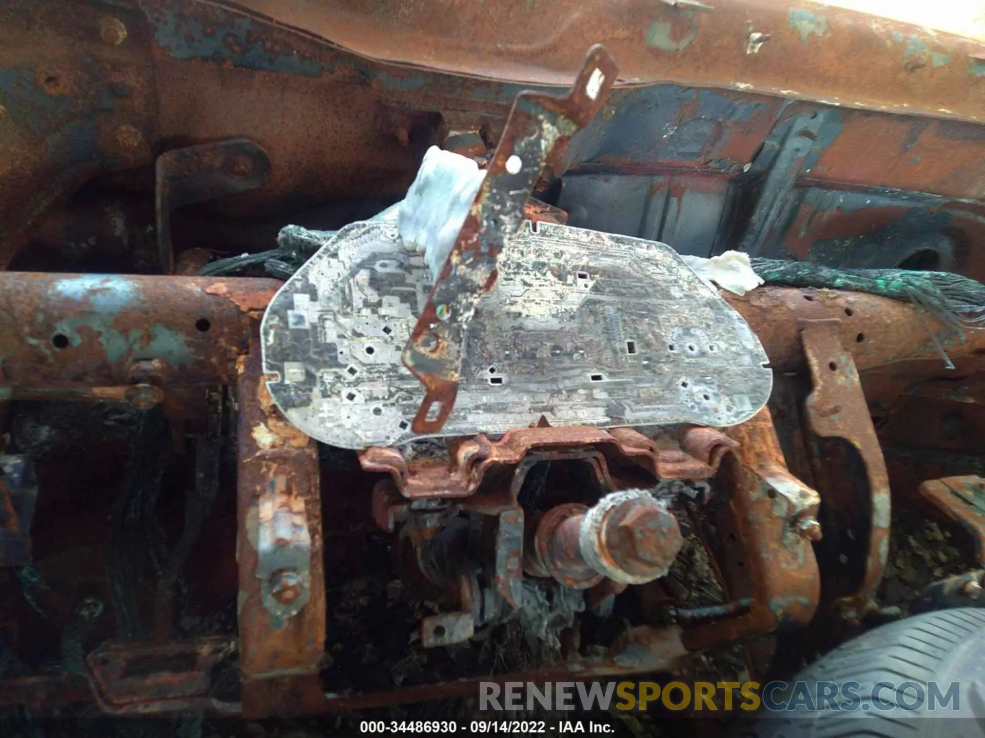 7 Photograph of a damaged car 5XYPG4A34LG670711 KIA SORENTO 2020