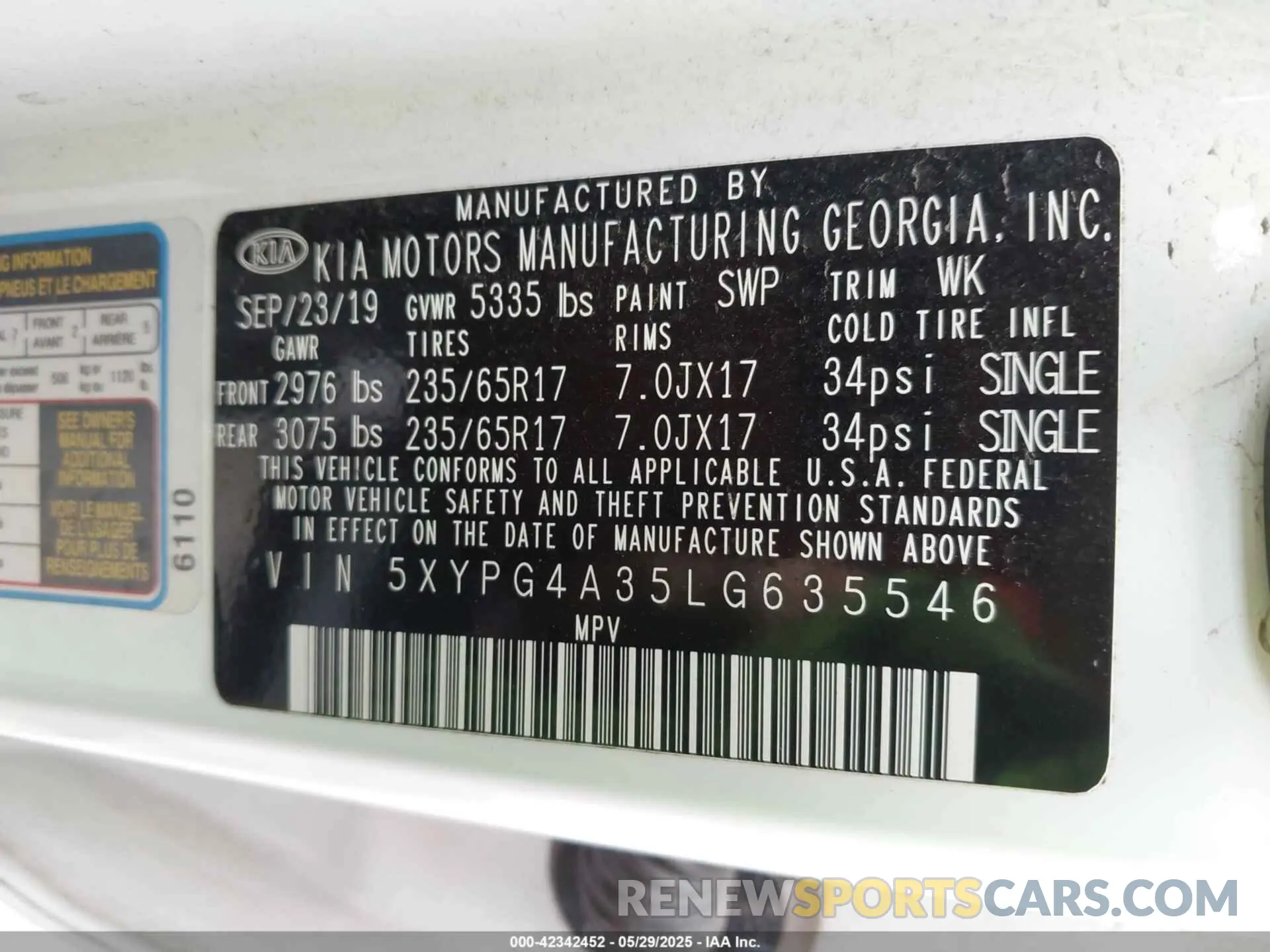 9 Photograph of a damaged car 5XYPG4A35LG635546 KIA SORENTO 2020